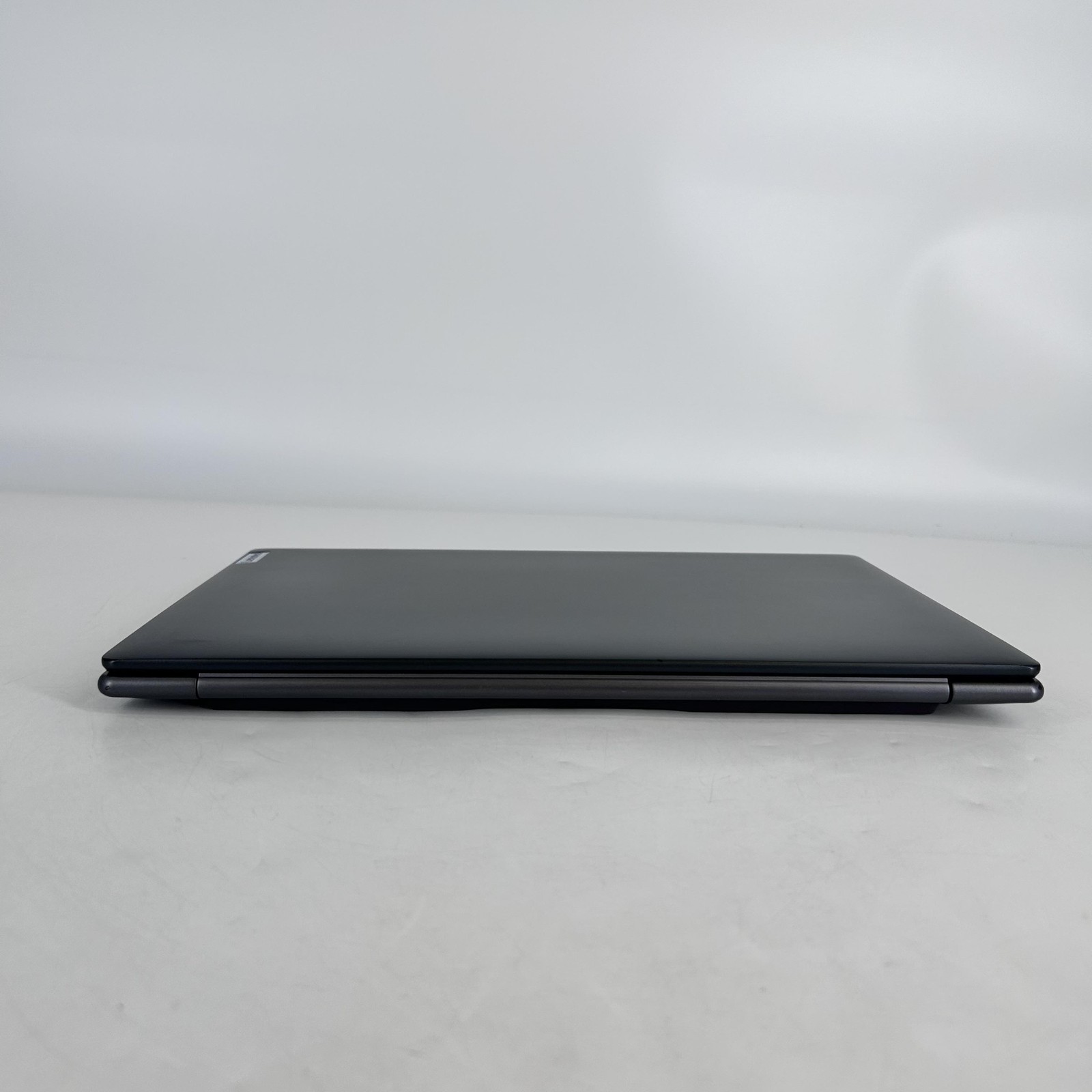 Lenovo Slim 7i 14 Gray QHD TOUCH 2.1 GHz i7-1260P 16GB RAM 1TB SSD Good