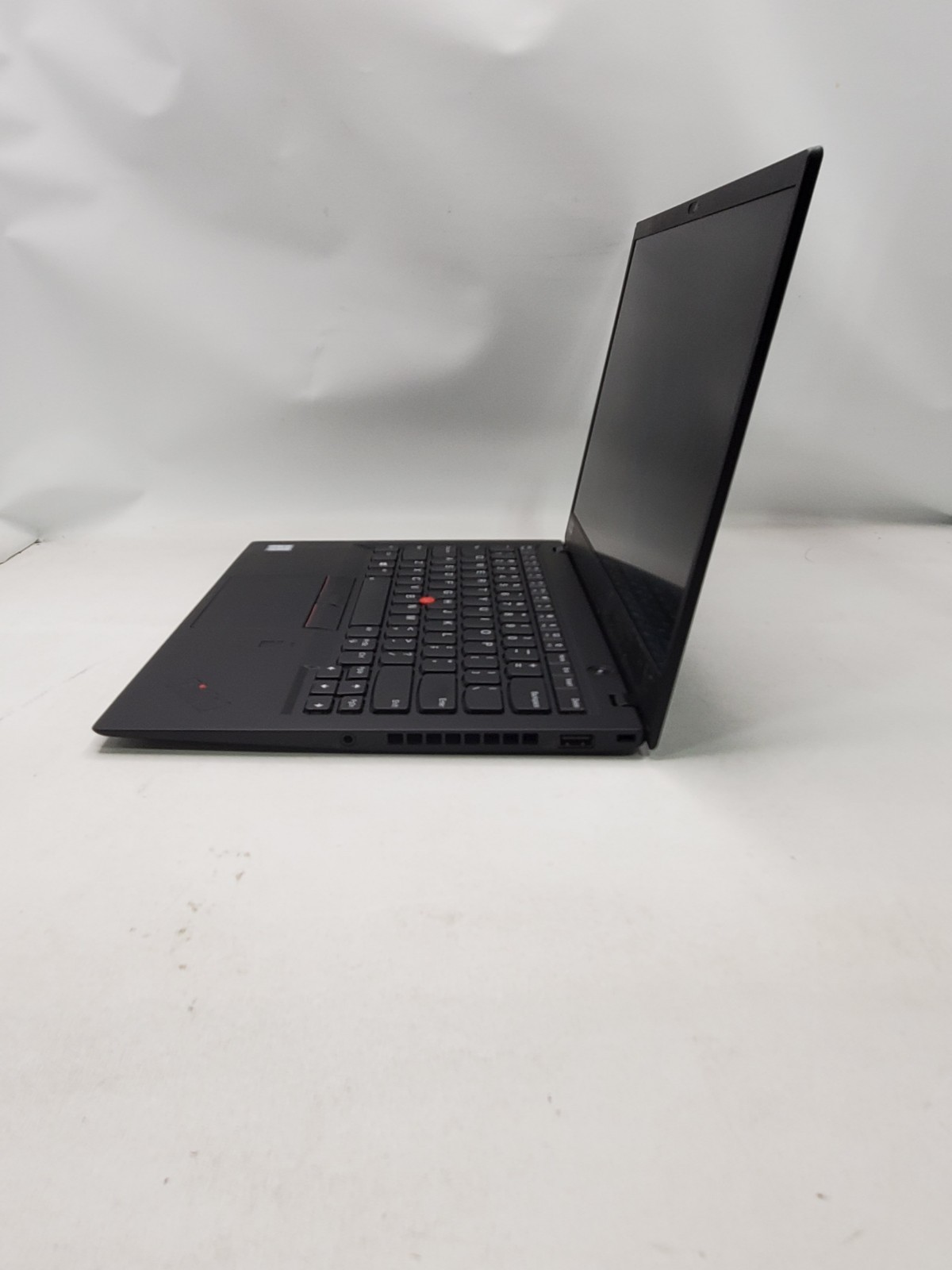 Lenovo ThinkPad X1 Carbon 6th Gen Touch Core i7-8550U @1.8GHz 256GB SSD 16GB RAM