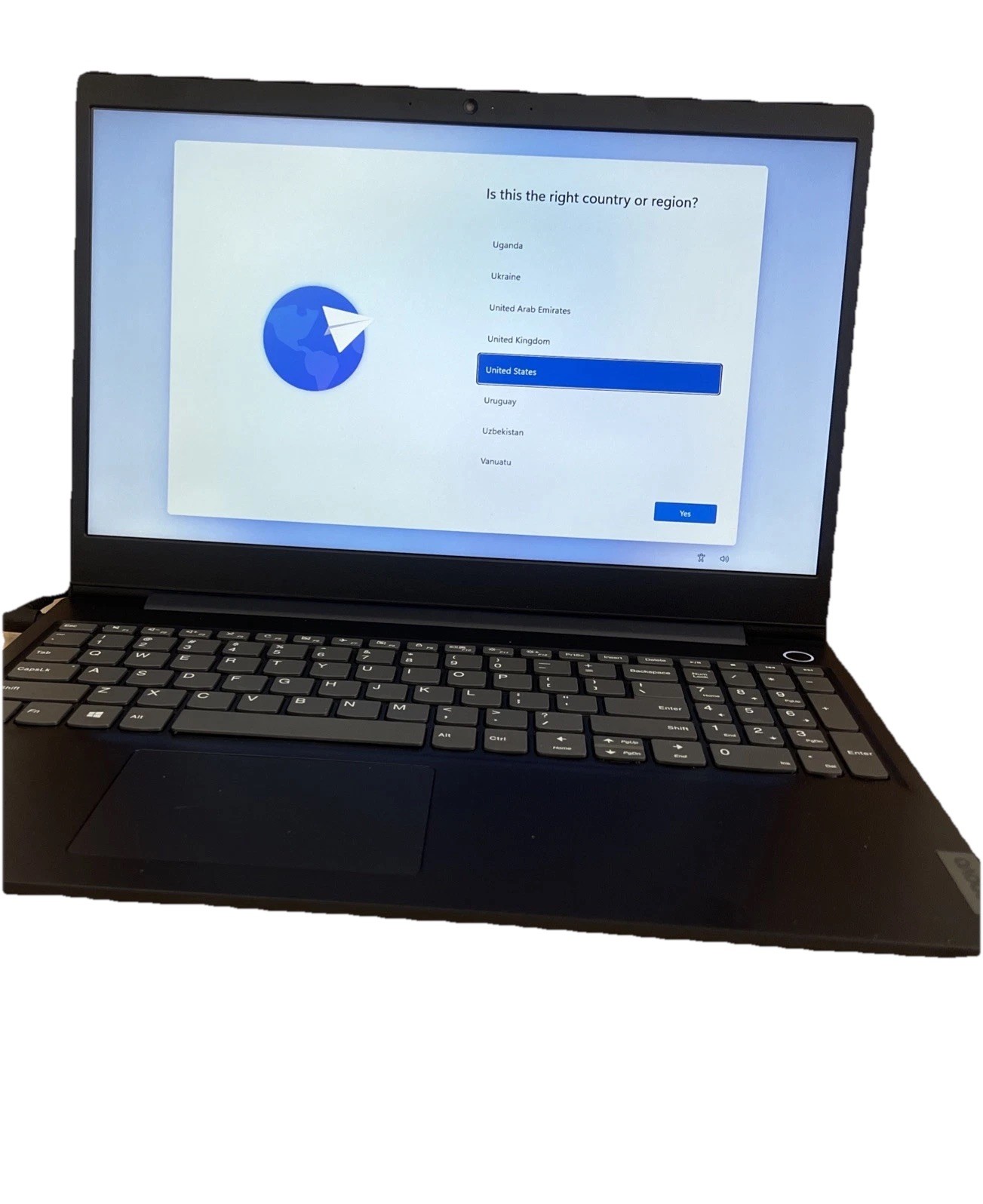 Lenovo IdeaPad 3i 15.6” (128GB SSD Intel Core i3-1115G4 3GHz 4GB RAM) Laptop –