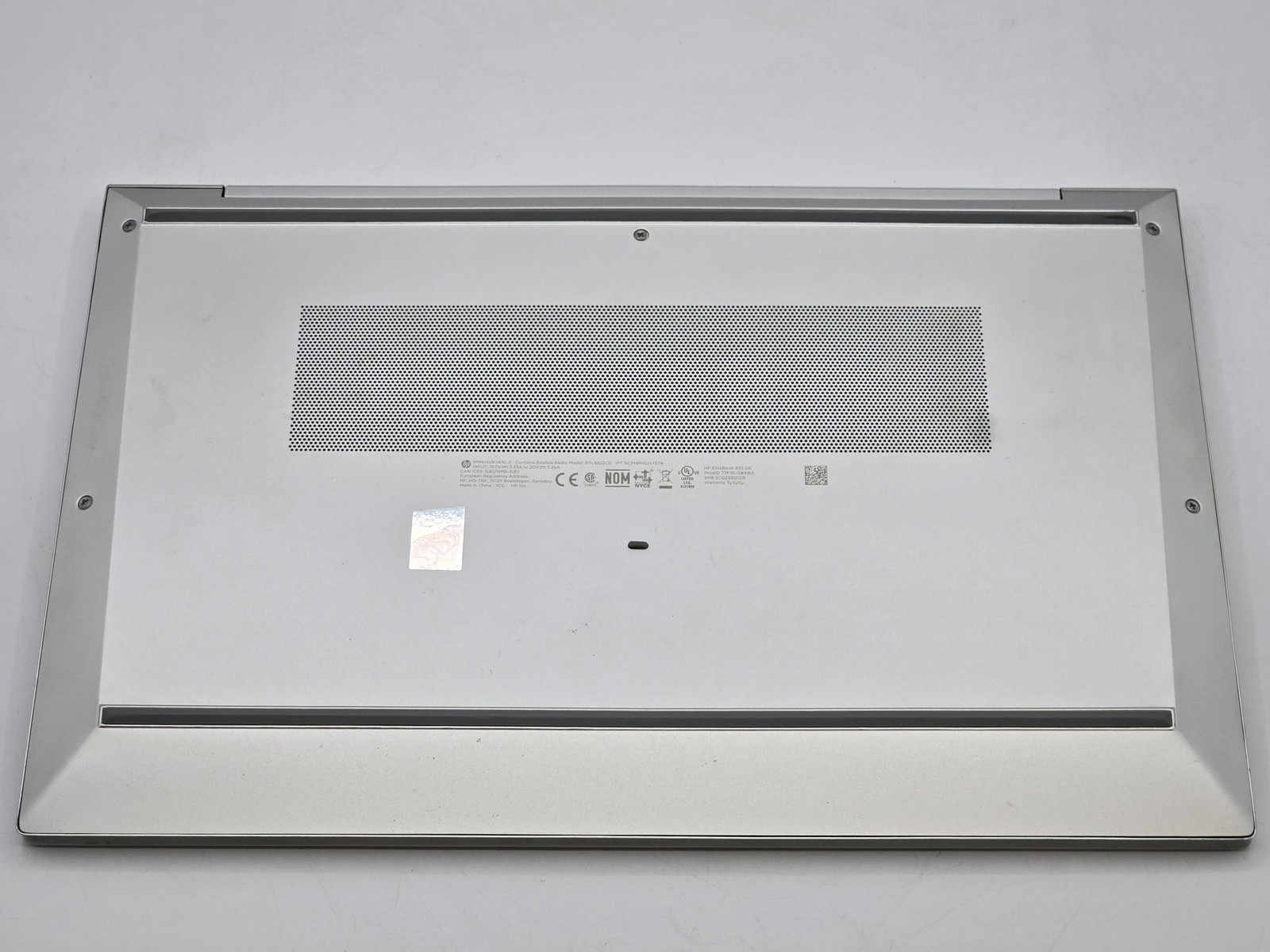 HP EliteBook 855 G8 15″ FHD Touch RYZEN 7 PRO 5850U 512GB 16GB W11P AMD IRCam