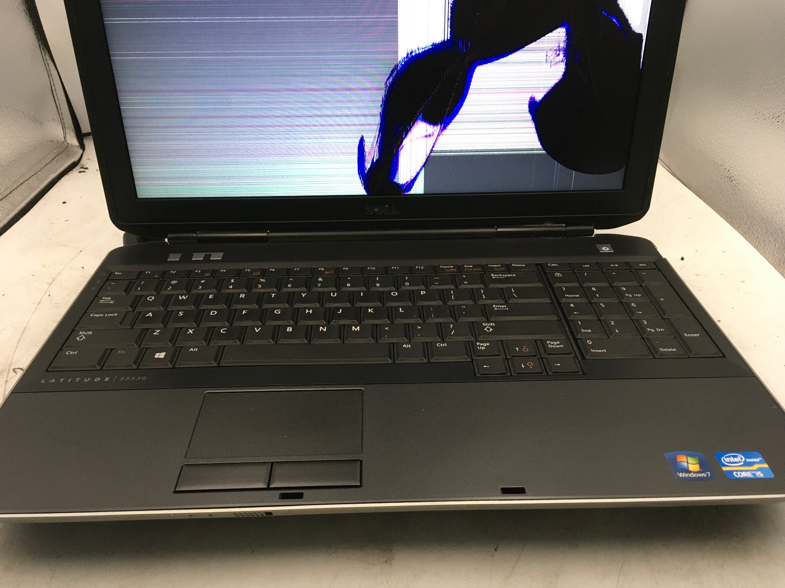DELL LATITUDE E5530 – FOR PARTS – INTEL CORE I5 – 4GB RAM – READ DESCRIPTION -BB