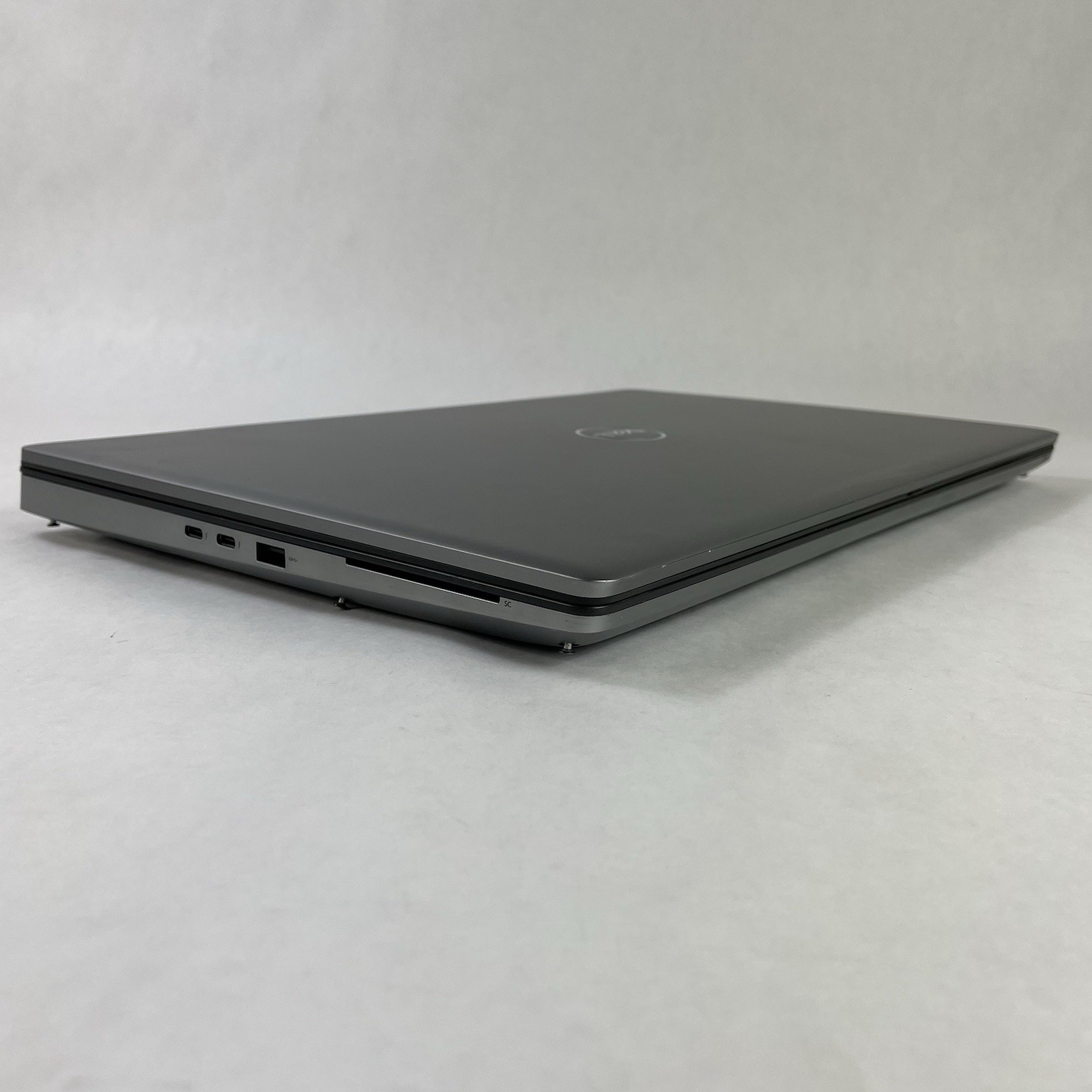 Dell Precision 7750 17.3″ i7-10850H 2.70 GHz 32 GB RAM RTX3000 No SSD No OS READ