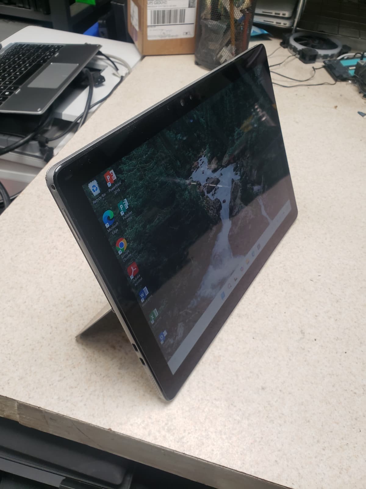 Dell Latitude 7210 2in1, Laptop/Tablet, Intel Core i5 10thGen, 8GB RAM, 256GB M2
