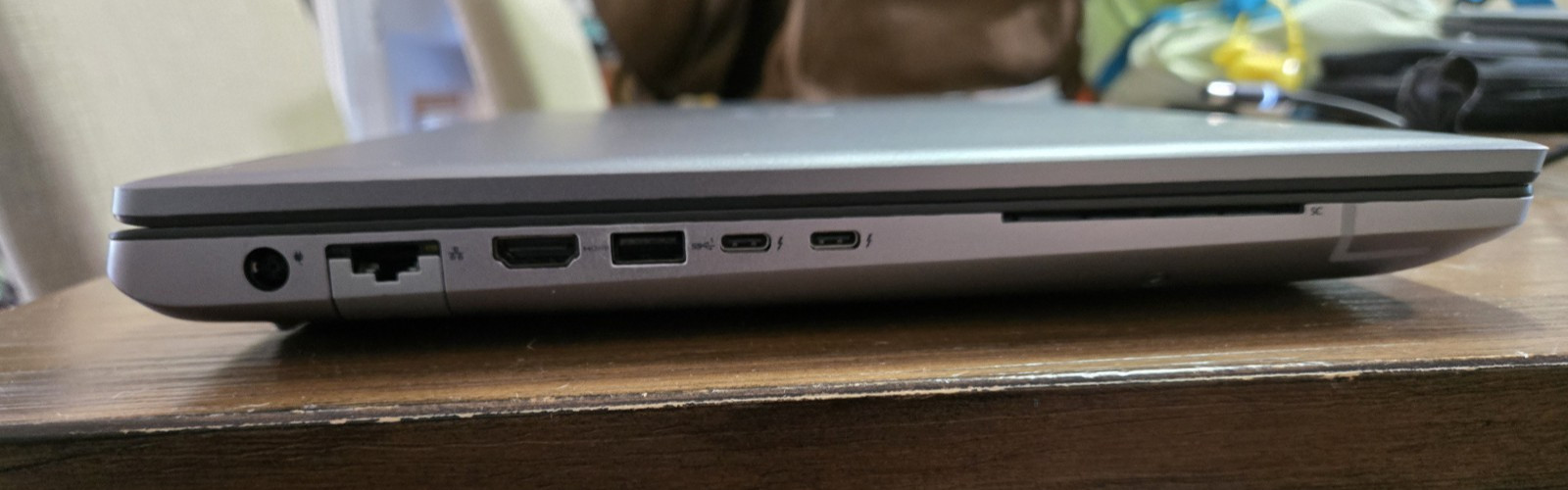 DELL PRECISION 7770 INTEL CORE I7-12850HX 1TB SSD 16GB Win 11 Pro