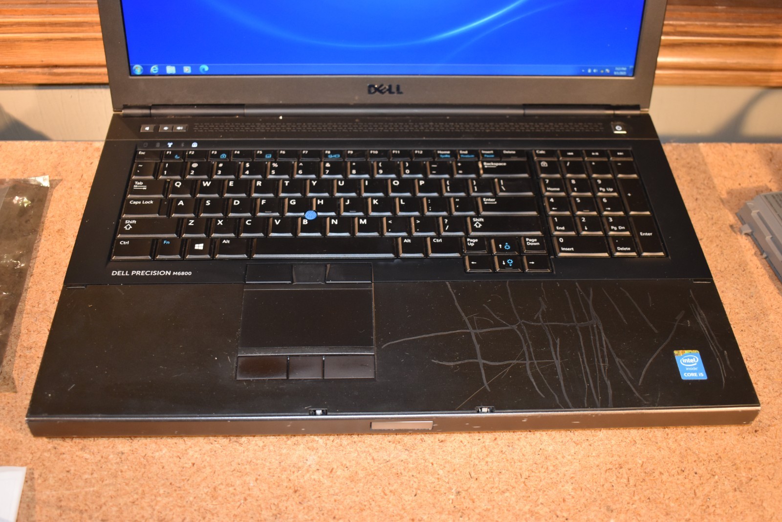 Dell Precision M6800 17″ Quad Core i5-4210M 500GB HDD Windows 7 32-bit DVD-RW