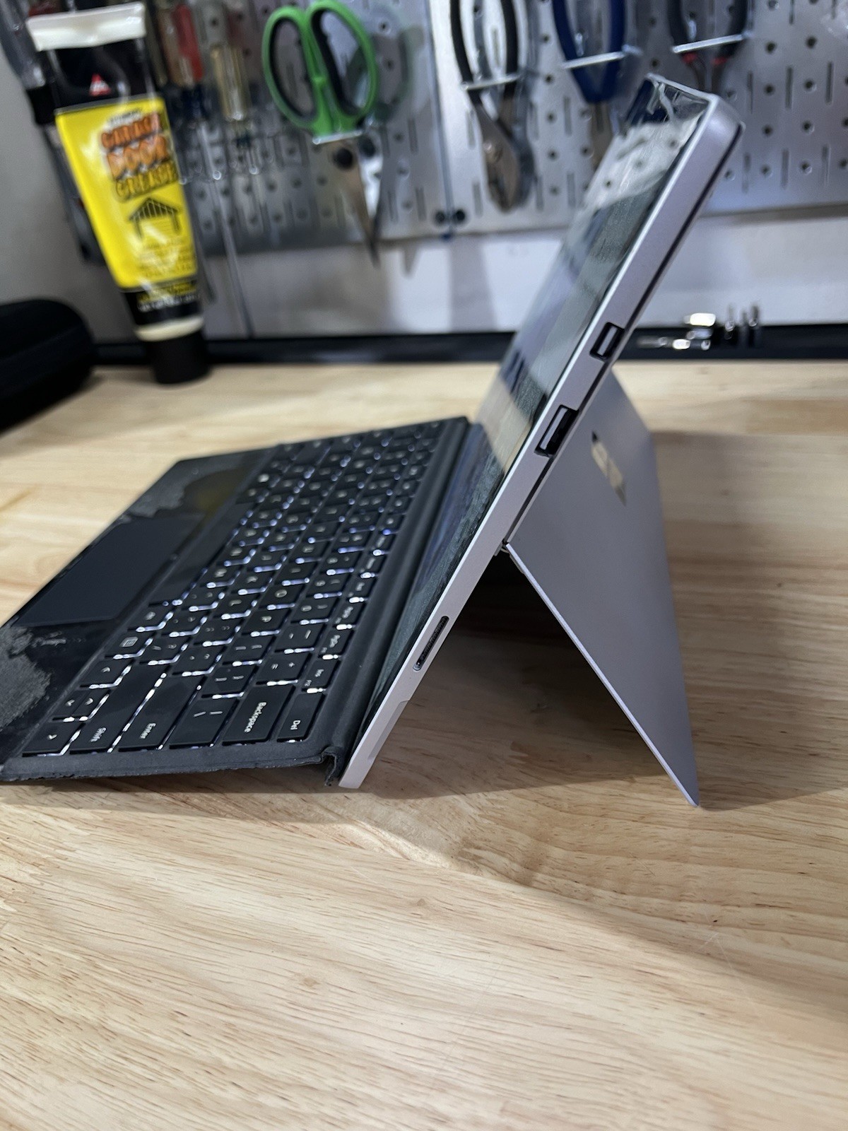 Microsoft Surface Pro 5th Gen 1796 i7-7660U @ 2.50GHz 16GB RAM 512GB SSD