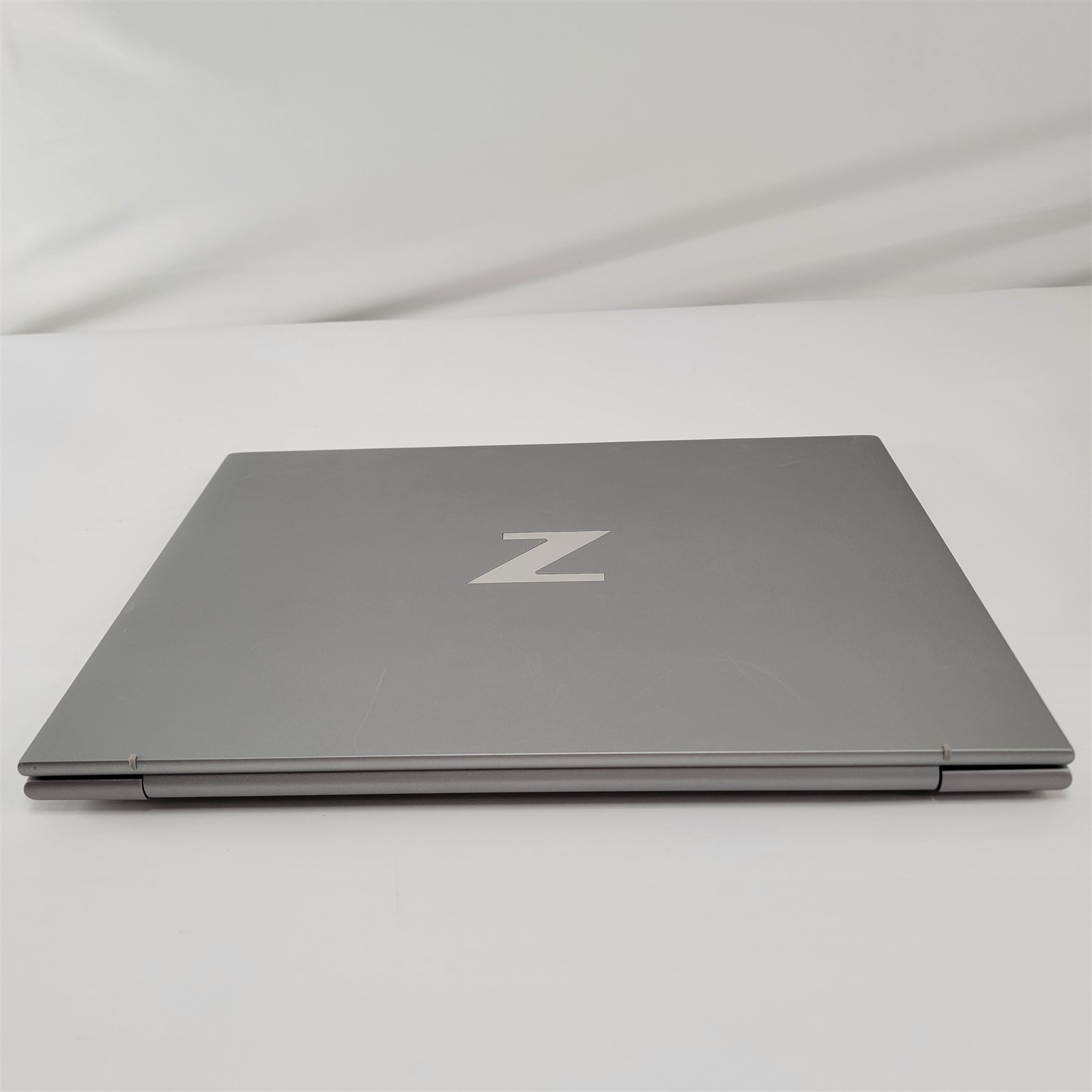 HP ZBook Firefly 14 G9 2022 14” i5-1250P 1.7GHz 16GB 256GB SSD Iris Xe Laptop