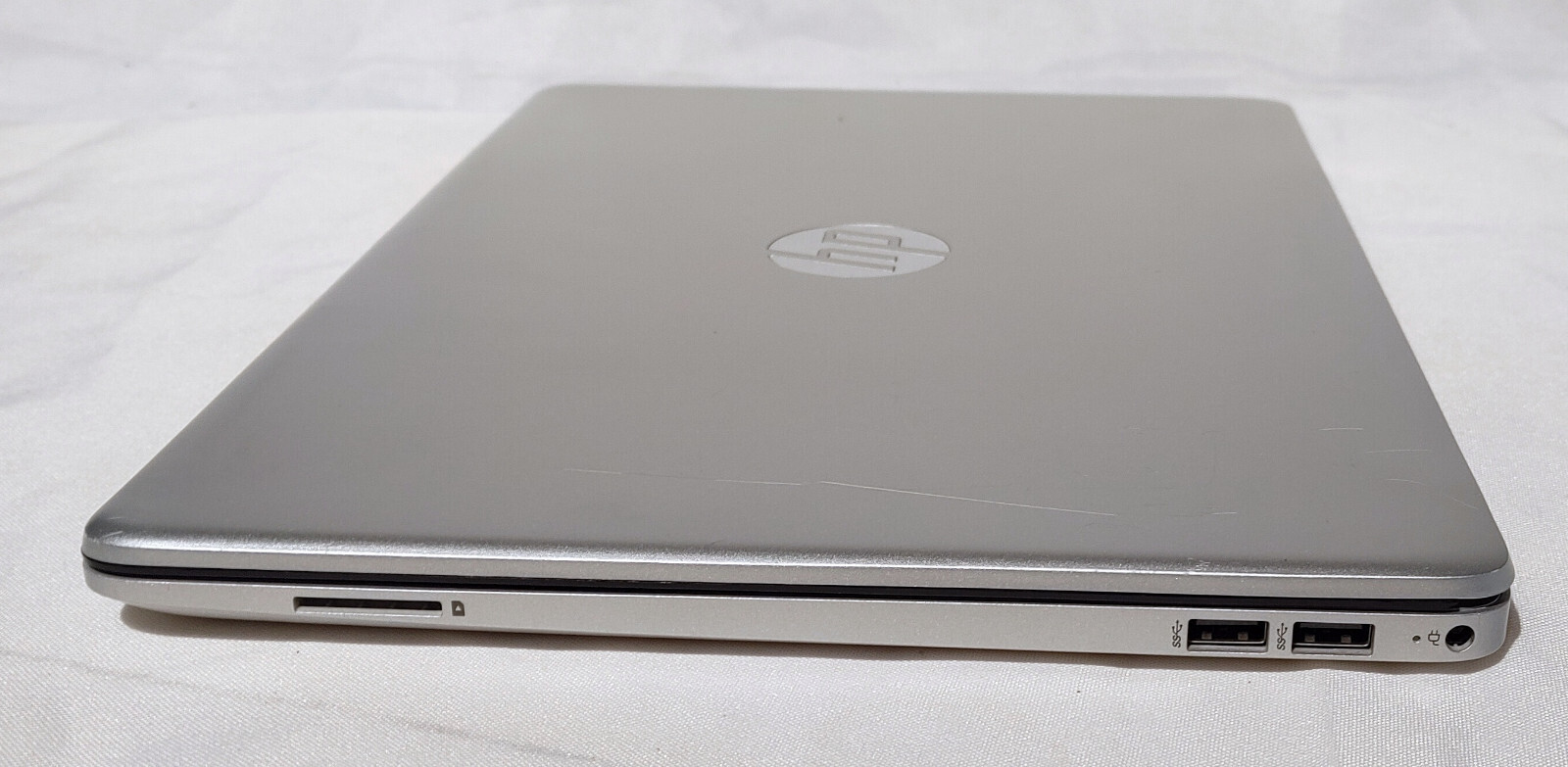 HP 15-dw3015cl 15.6in Laptop Core i5-1135G7 8GB 256GB SSD Re-newed