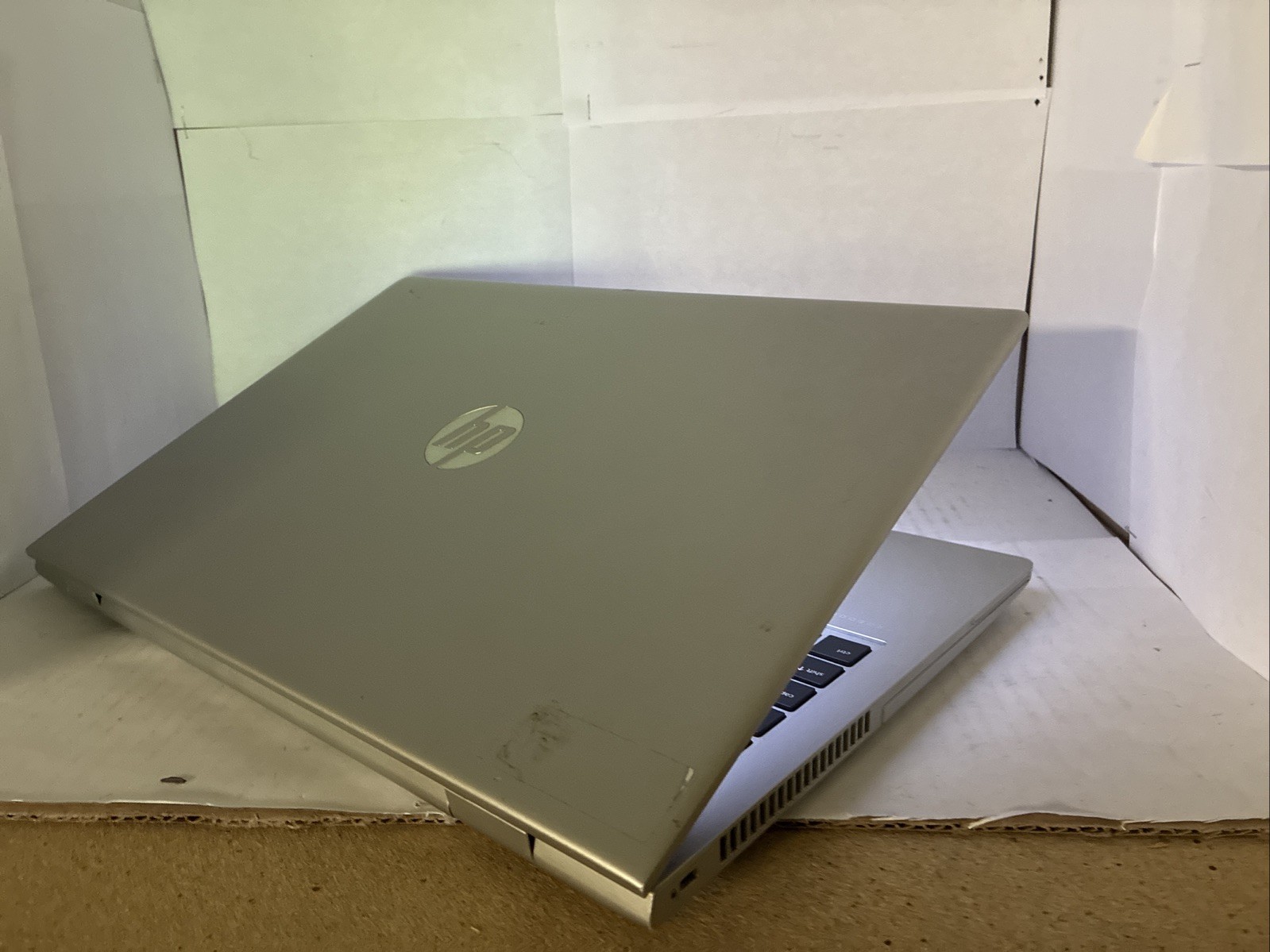 HP ProBook 650 – Intel i5-8250U | 8GB RAM | 256GB SSD | 15.6″ FHD | Win 11 pro