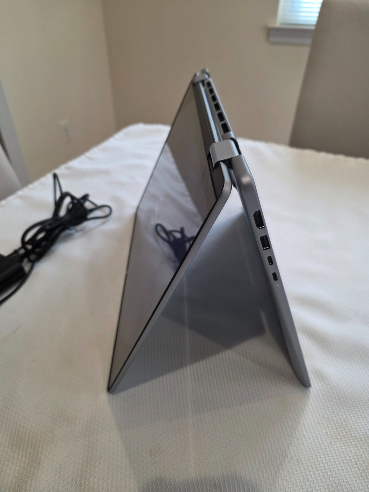 Dell Inspiron 16 7640 2-in-1 QHD Touch 90Hz Ultra 7 155H 16GB RAM 1TB SSD
