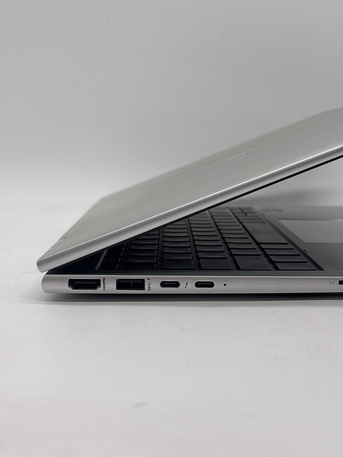 HP Envy X360 830 G10 13″ Intel Core i7-1365U 32GB RAM 512GB SSD – For Parts