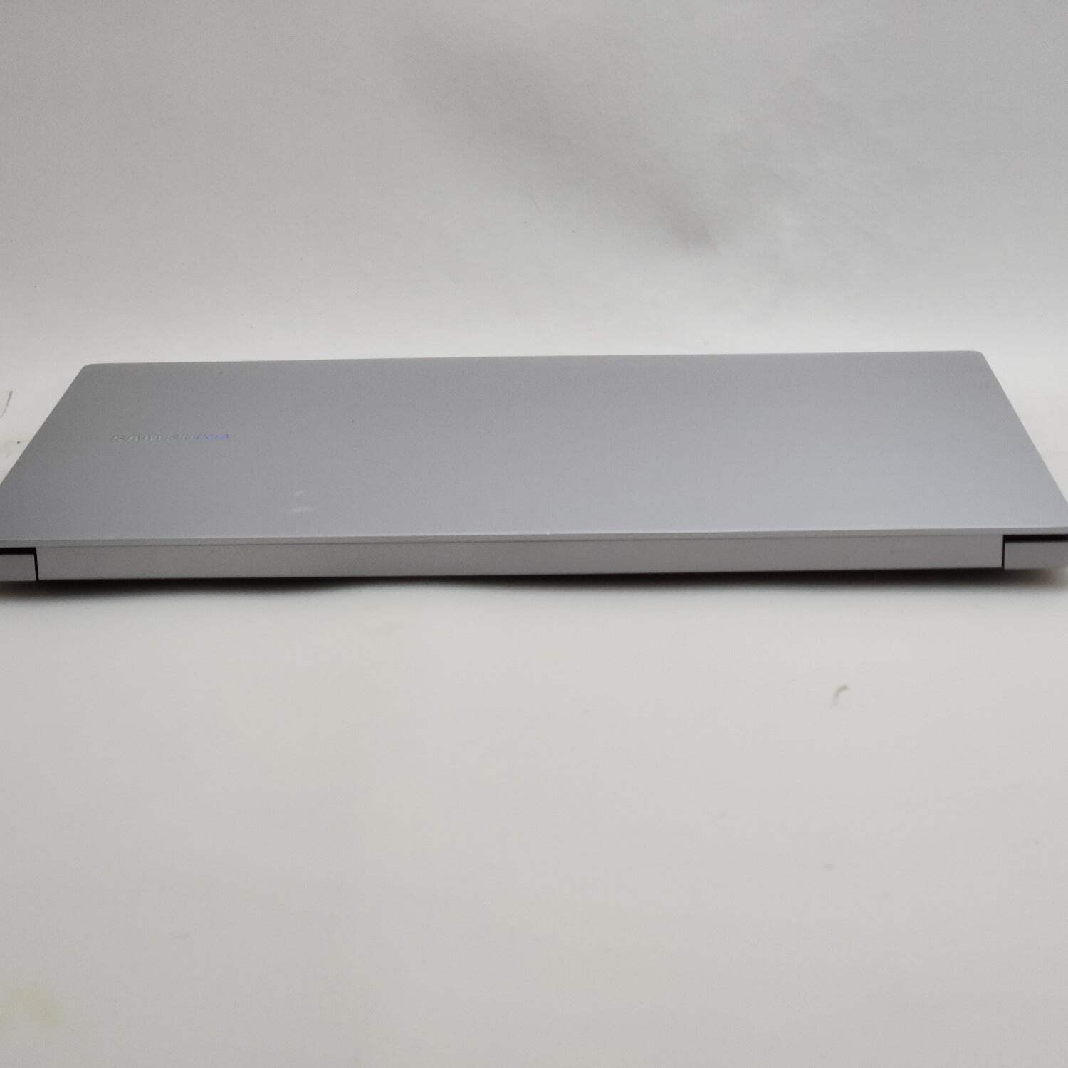 Samsung Galaxy Book4 750XGK 15.6″ Core 7 150U 1.8GHz 16GB RAM 512GB SSD