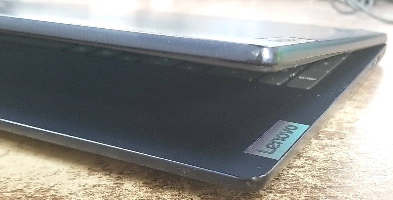 Lenovo IdeaPad Slim3 Chromebook 14″ Full HD Touch Laptop W/ PENTIUM Silver N6000