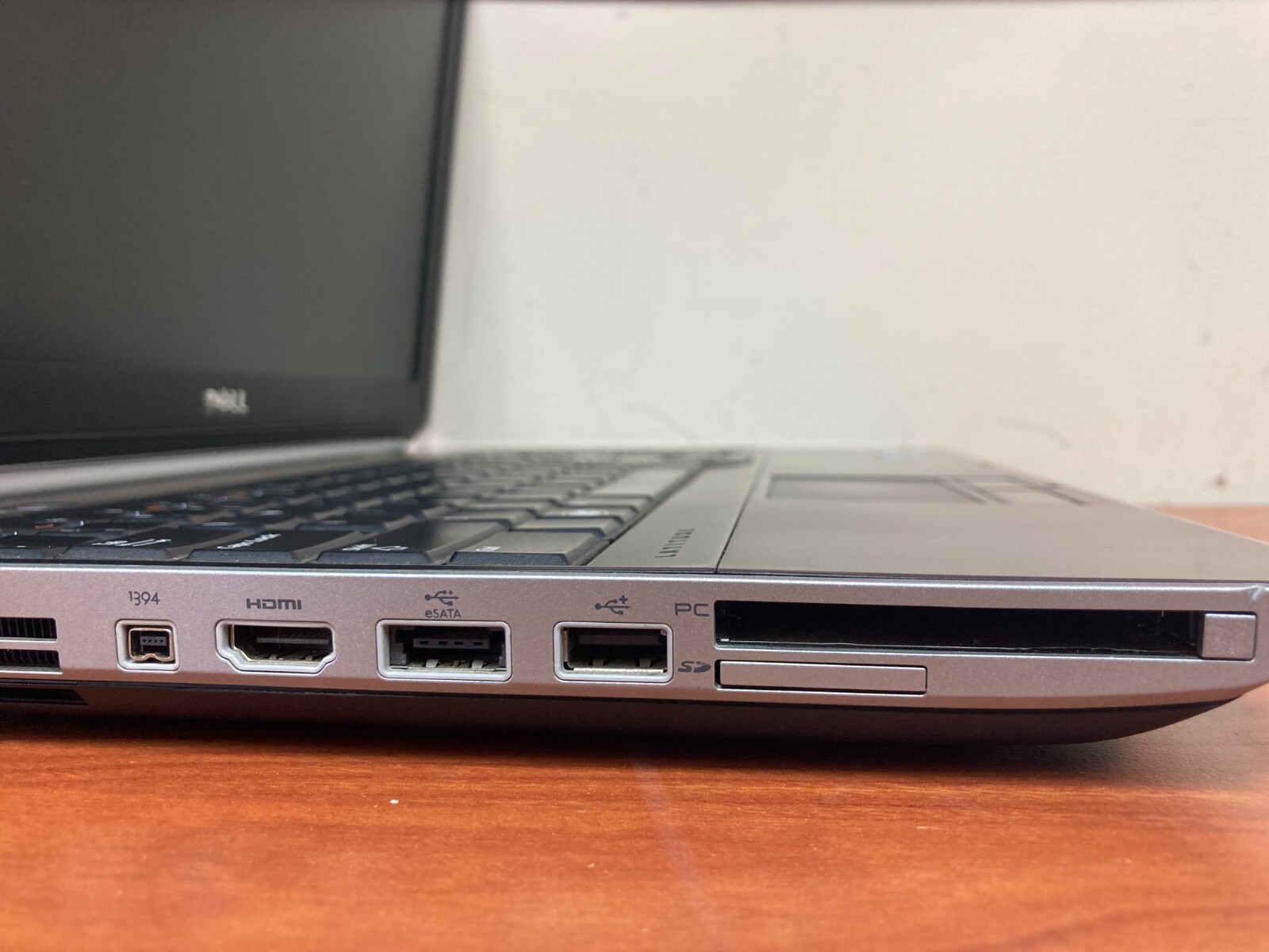 Dell Latitude E5520 Intel Core i5-2520M 8GB RAM 128GB SSD Windows 10 Pro *Read*
