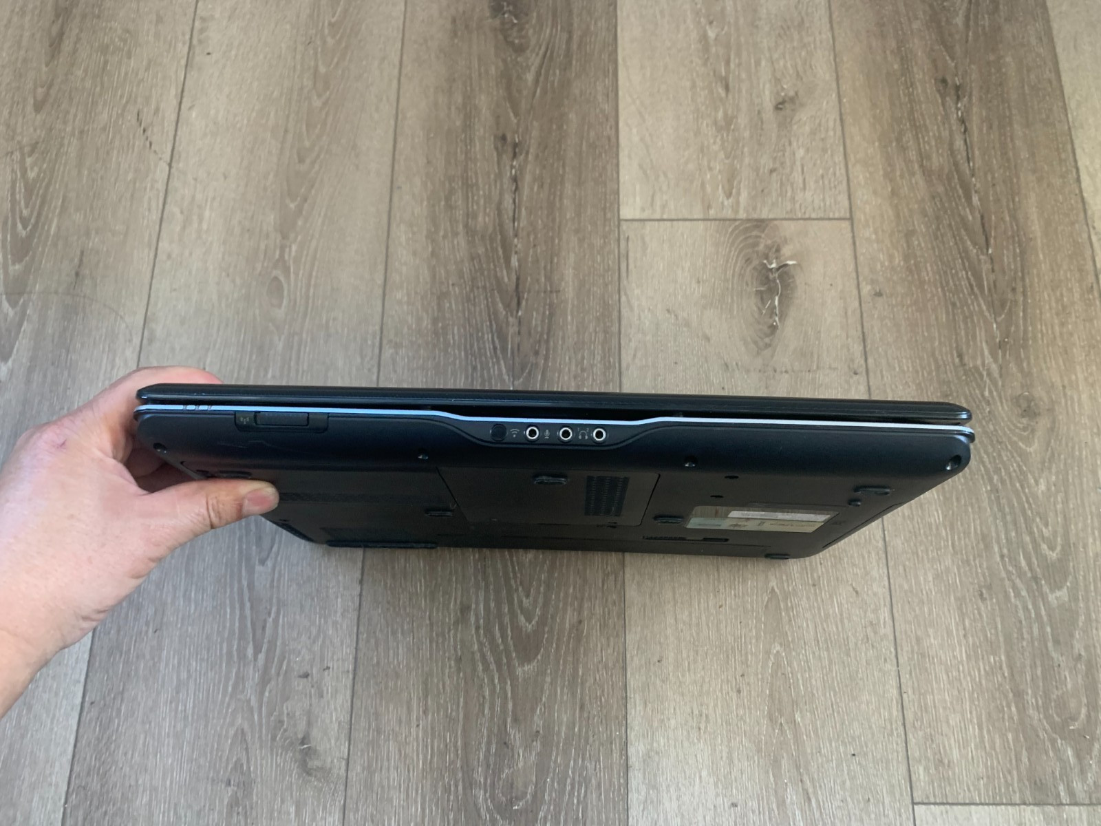 HP Pailion dv6000 15.4″ Intel Core 2 Duo T5750 2.00GHz 4GB RAM 100GB HDD Win 7