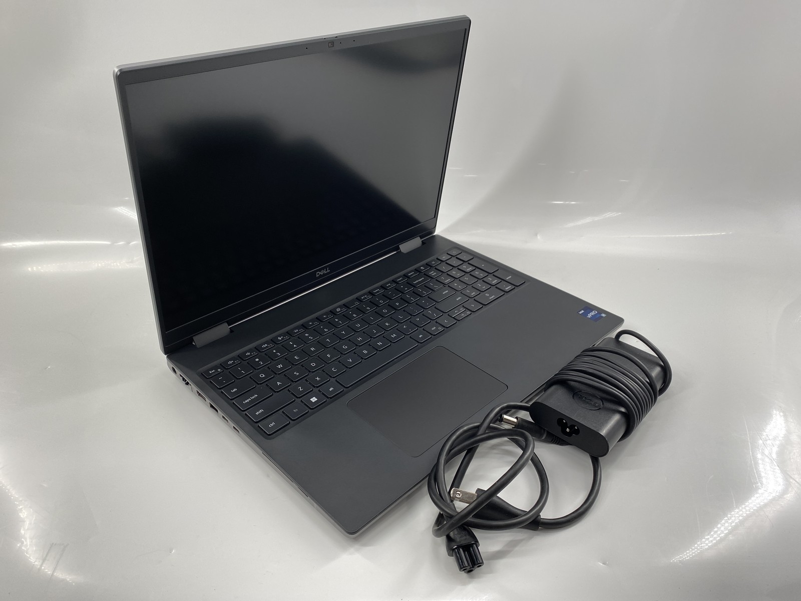 Dell Precision 7670 16″ Core i9 | NVIDIA RTX A2000 | 32GB 1TB-SSD | Mint*
