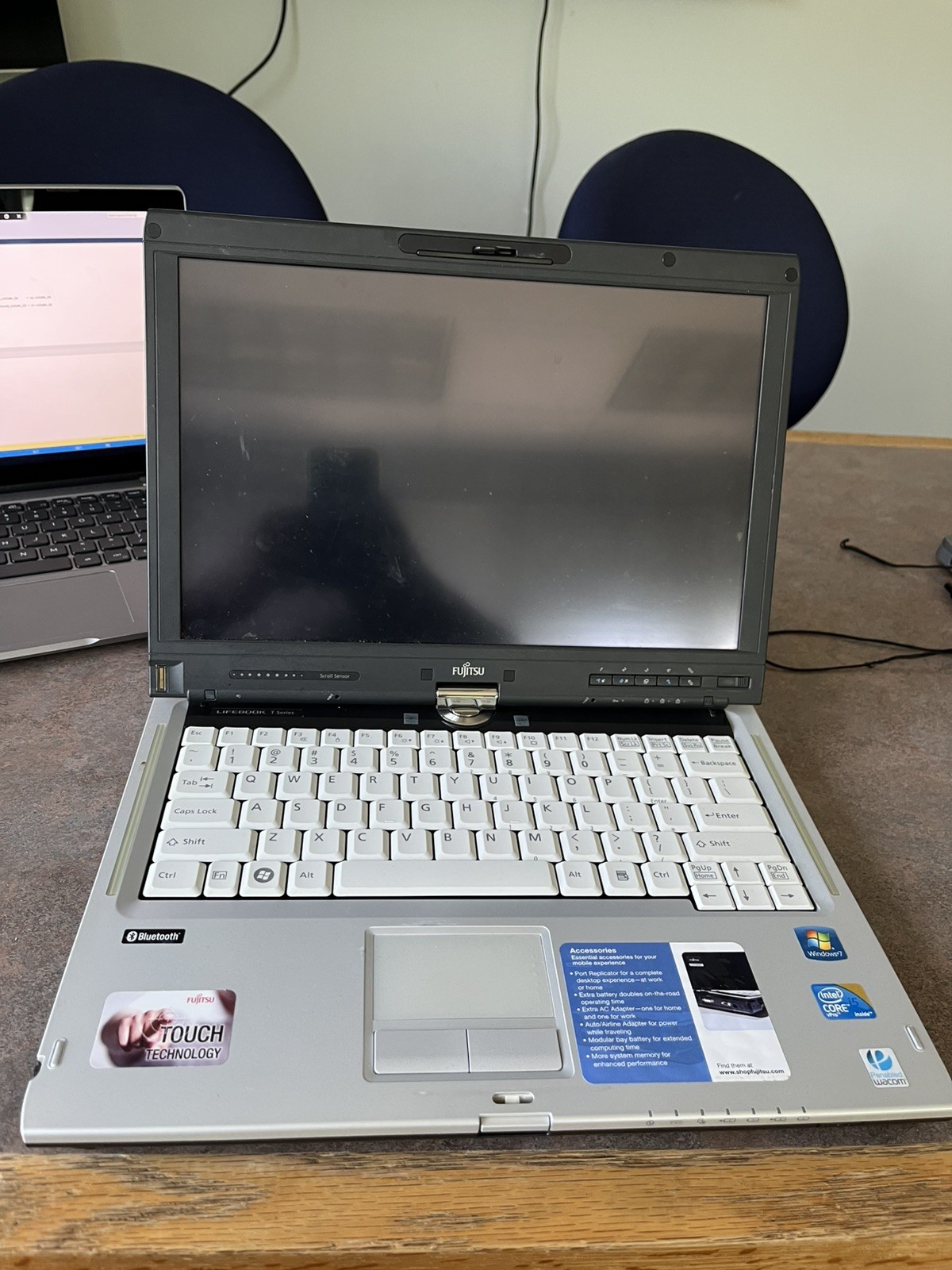 Fujitsu LifeBook T900 Intel Core i5-520M 13″ 4Gb RAM – Ubuntu server