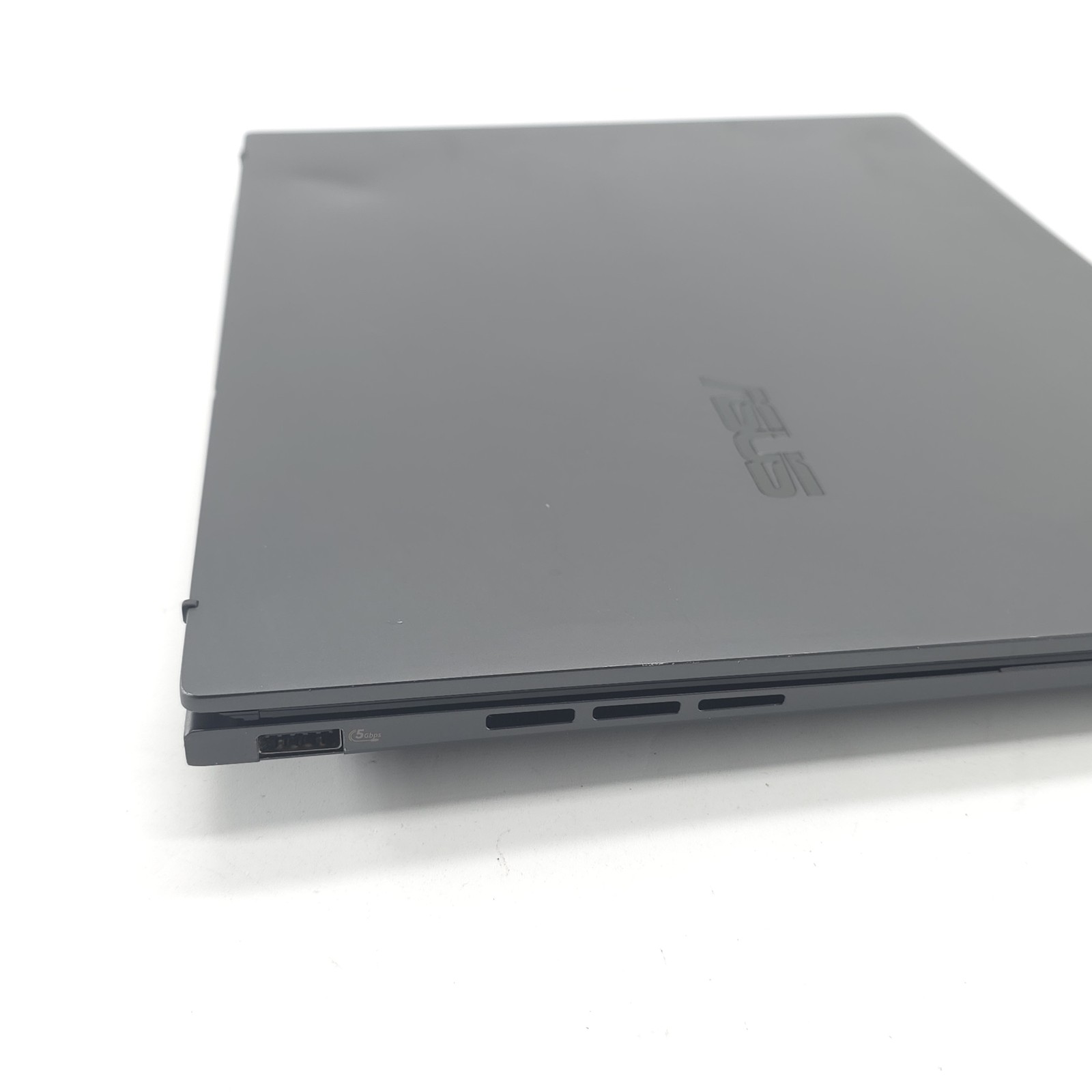 ASUS Zenbook Q415M 14″ OLED Touch Core Ultra 5 125H 512GB SSD 8GB RAM, Dented