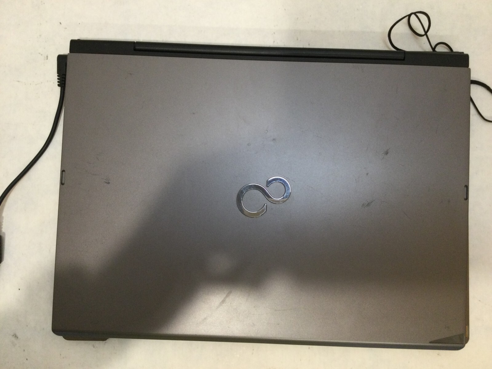 Fujitsu Lifebook T936 13.3” ddr4 MR i5-6200U @ 2.30GHz / (MISSING PARTS!)