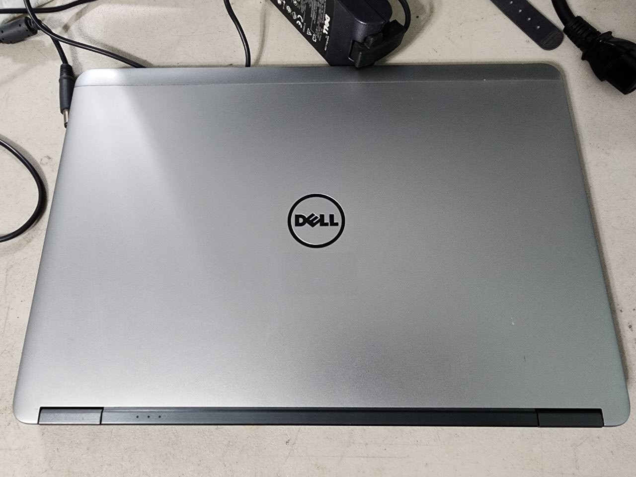 2x DELL Latitude E7440 i5 and i7 (NO OS or SSD/HDD)- 4GB RAM and 8GB LPV007