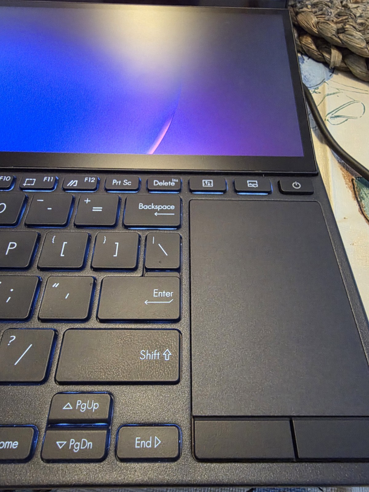Asus Zenbook Duo Oled 32g Ram 1tb Storage Windows 11 Enterprise Laptop