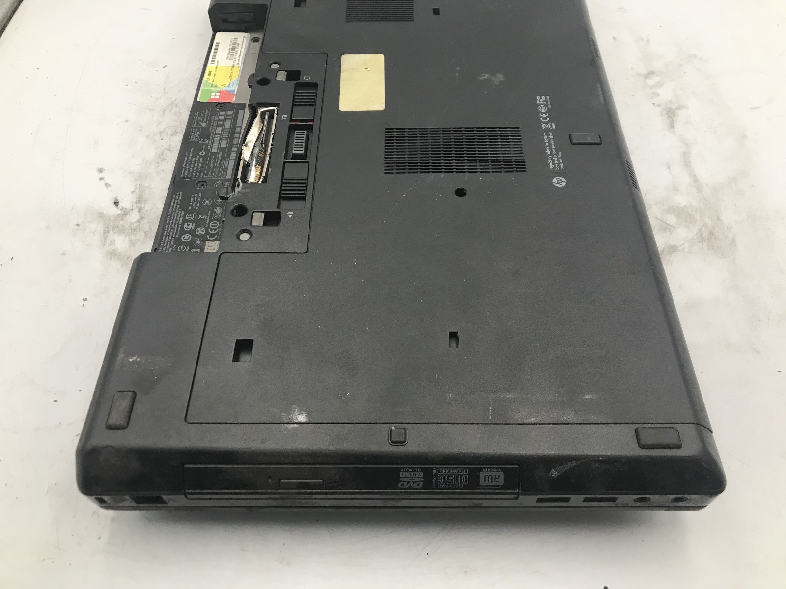 HP PROBOOK 6570B – FOR PARTS/NO BOOT – INTEL CORE I5 3RD GEN – NO RAM – READ -BB