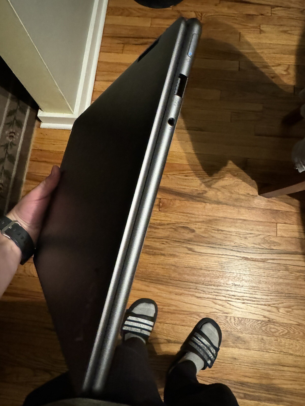 Lenovo Yoga 7i 2-in-1 Touch screen 14″ Core i5-1135G7 2.42GHz, 8GB RAM 256GB SSD