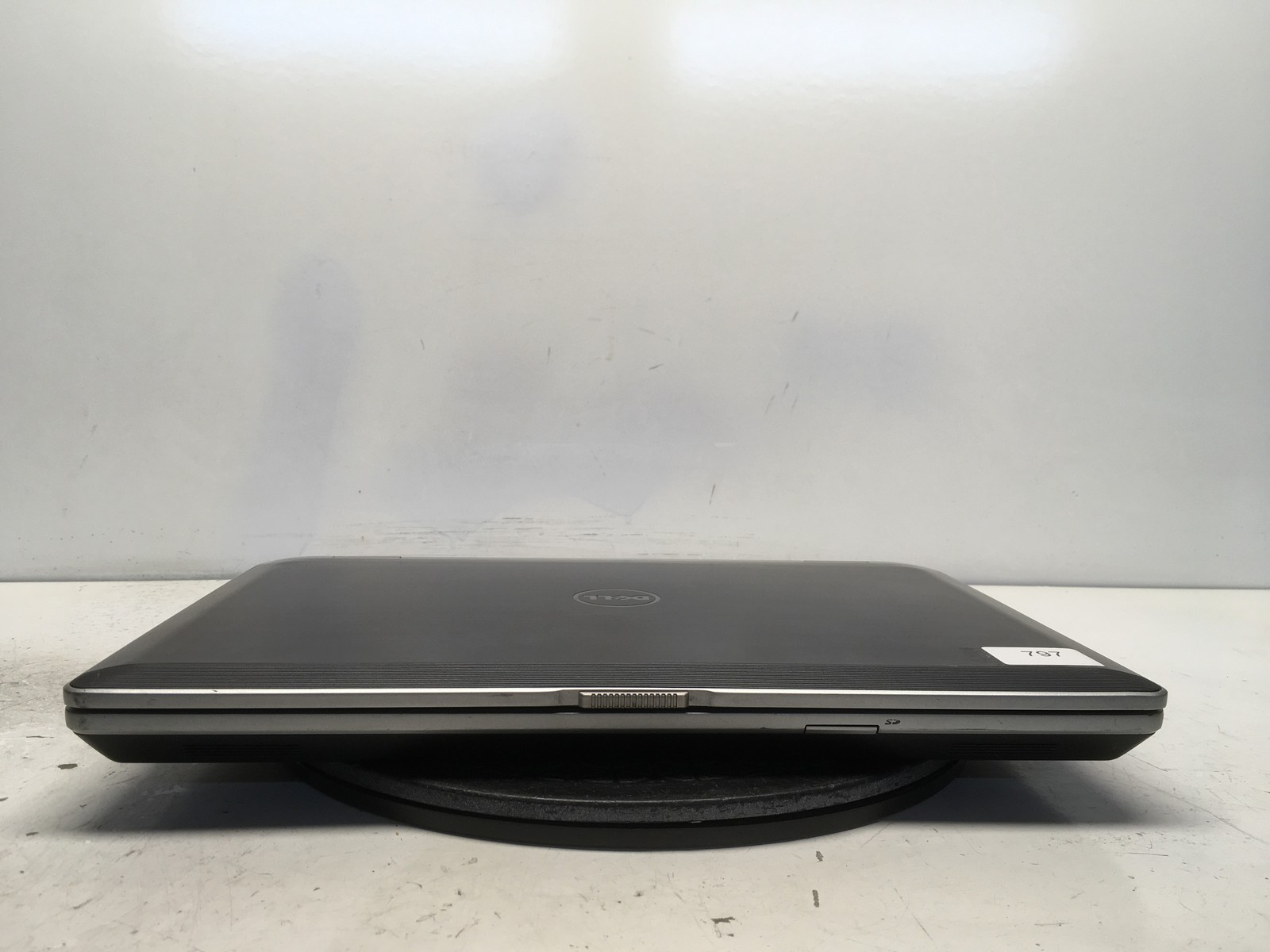Dell Latitude E6530 Intel i5-3230M 2.6GHz 8 GB NO HDD No Batt
