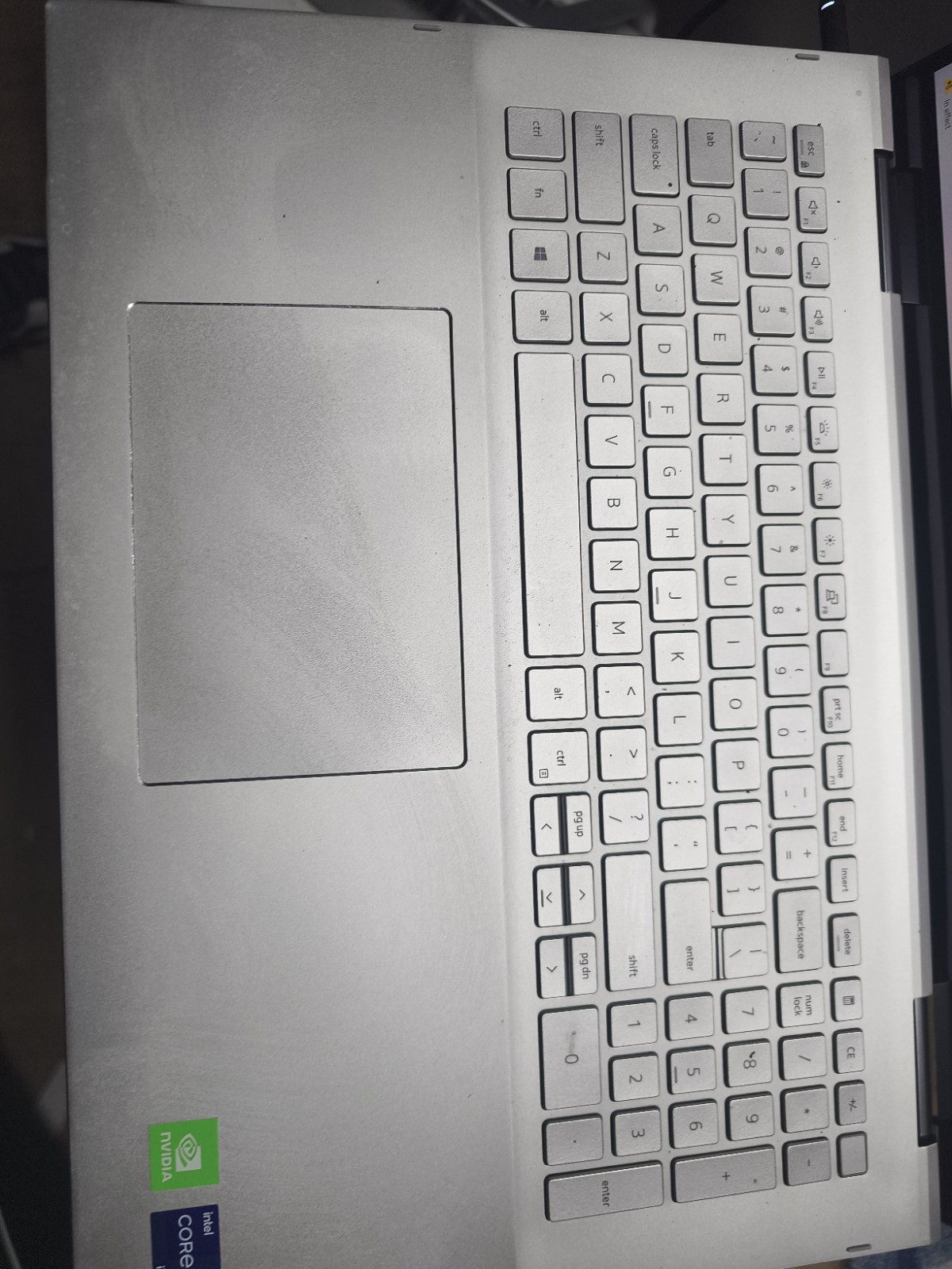 Dell Inspiron 17 7706 2n1 i7-1165G7 16GB RAM 512GB SSD