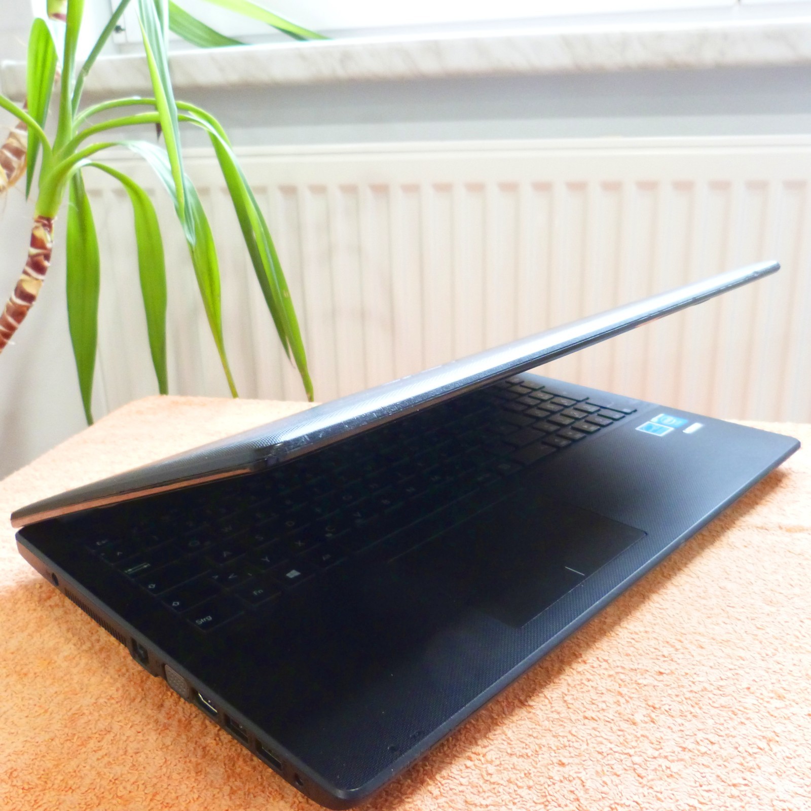 Asus F551 Vivobook PREMIUM 15″ SonicMaster l SSD Windows 11 l HDMI DVDRW
