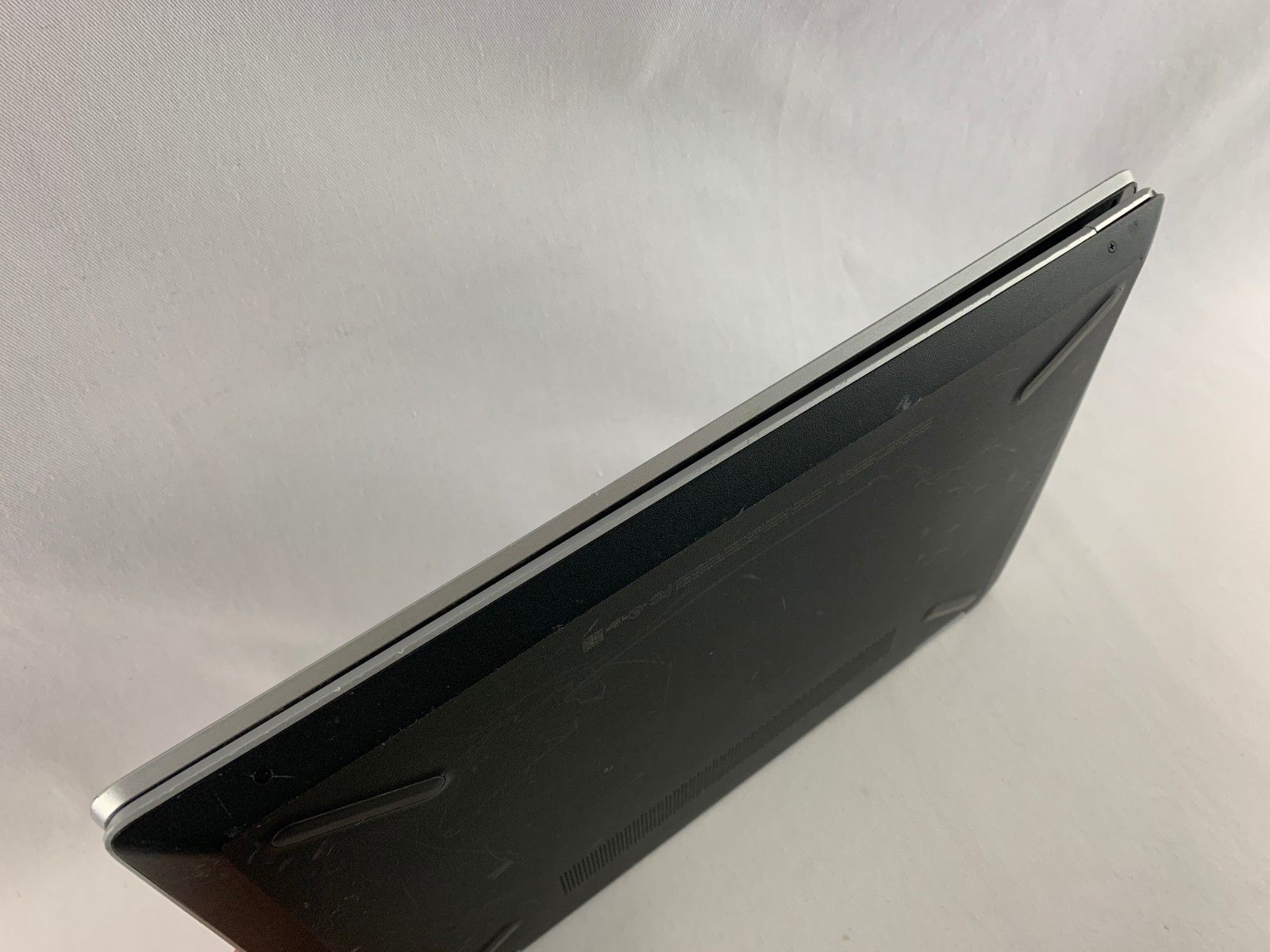 HP 14m-dh1001dx, Intel Core i3-10110U 2.1GHz For Parts/ Repairs, Cracked Screen