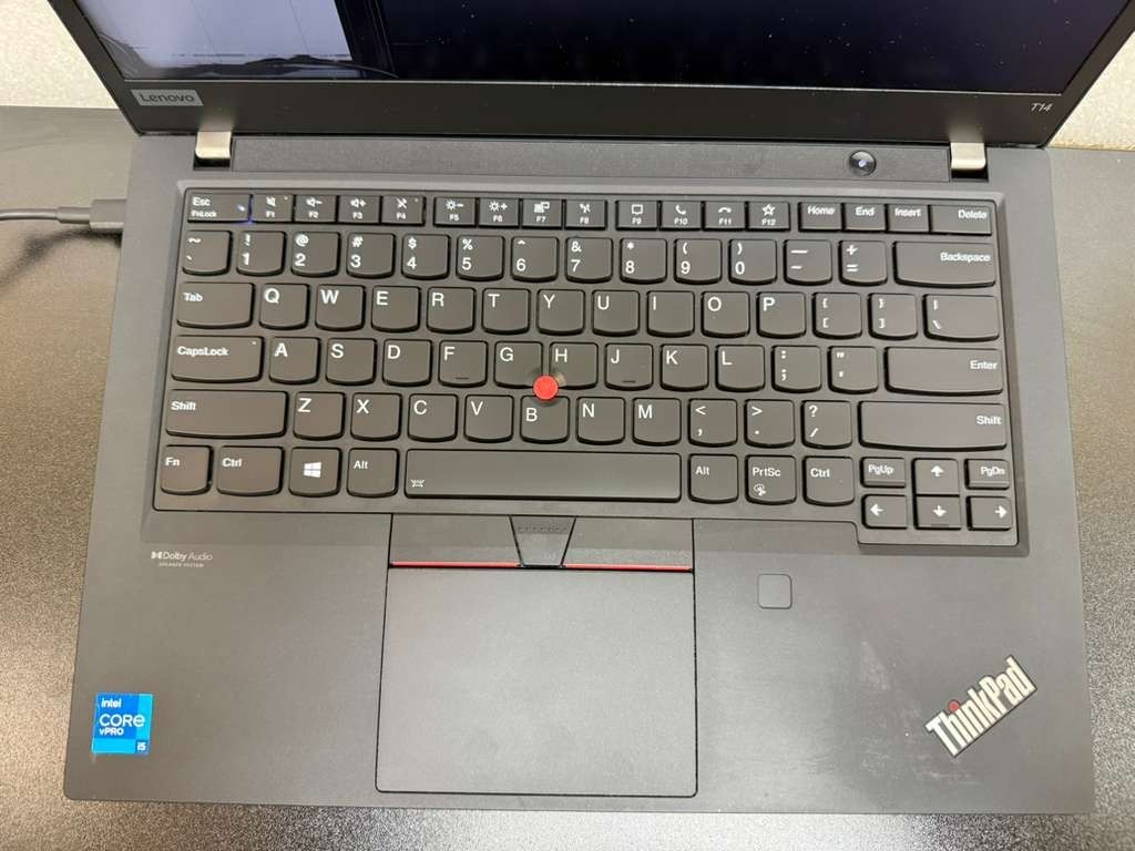 Lenovo ThinkPad T14 Gen 2 I5-1145G7 14″ 16GB RAM No SSD Broken LCD