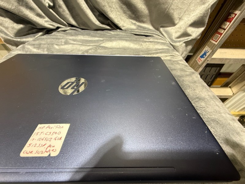 HP Pavilion 15T-CS300,i7-1067G7, 1.7GH,16GB,512GB SSD,Win 11, W/AC Adapter-READ!