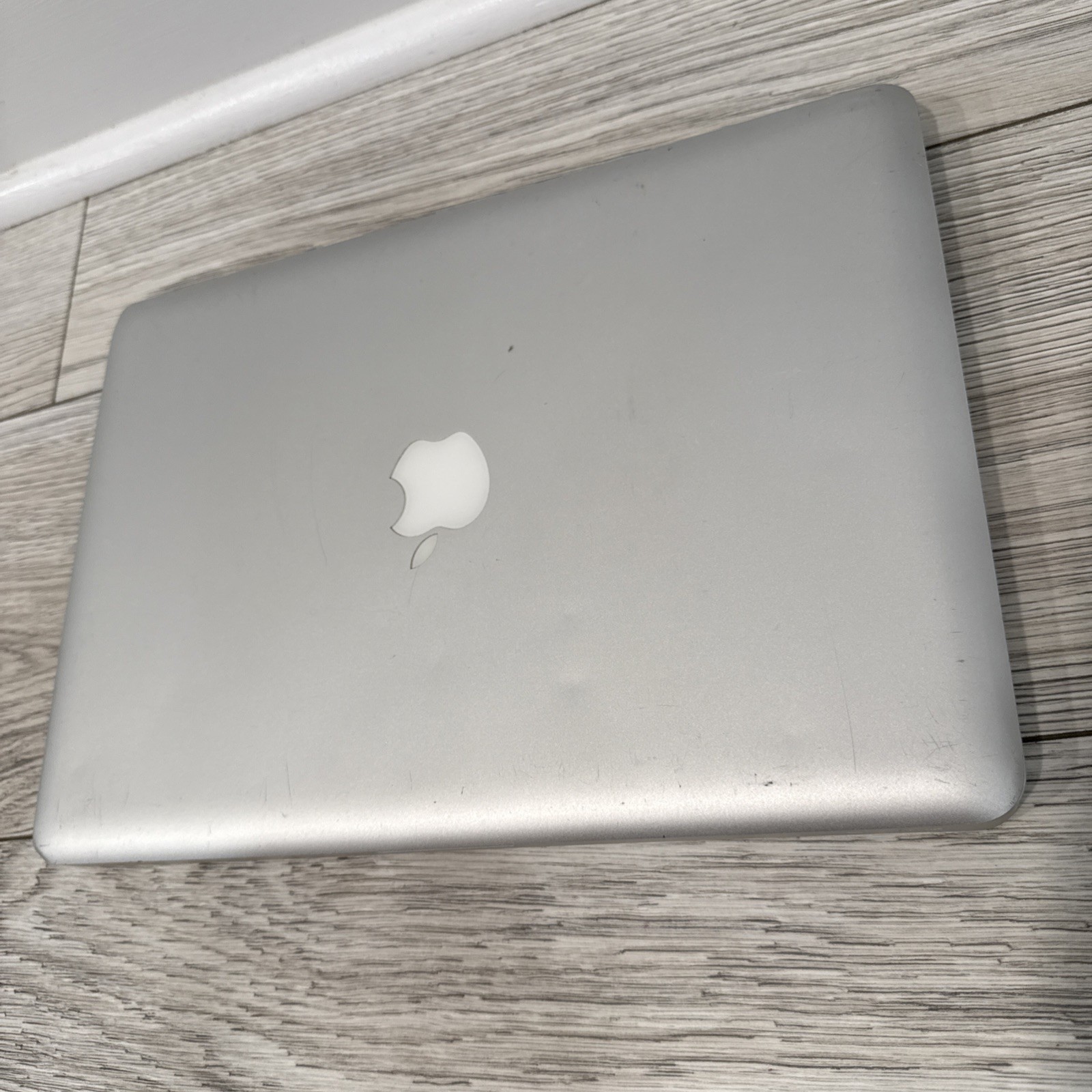 Apple MacBook Pro A1278 13″ Intel Core i5 2.5GHz 4GB RAM 500GB HDD No Charger