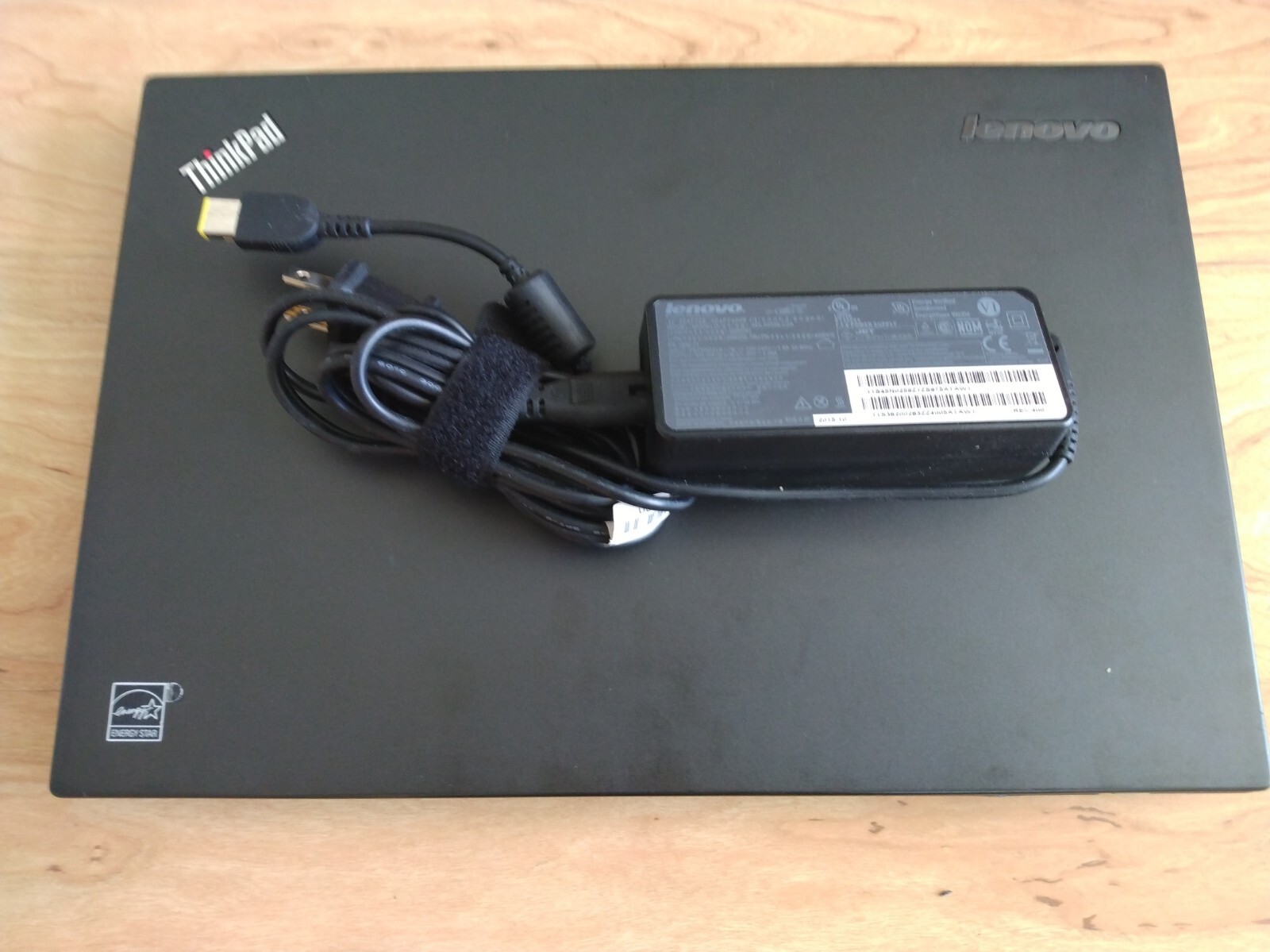 Used Lenovo Thinkpad T450s Core i5 Wndows 11 500gb SSD Drive 12gb RAM Laptop