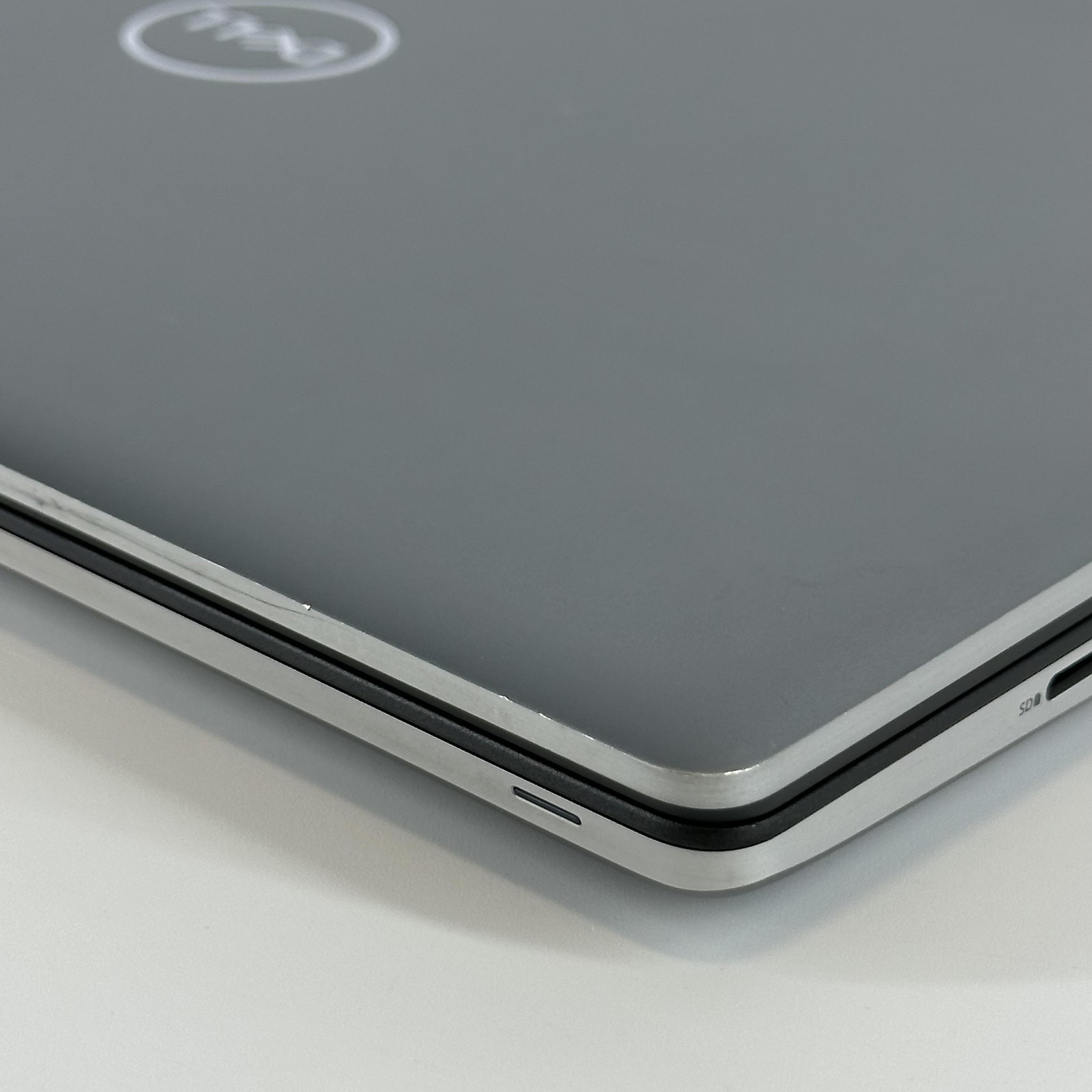 Dell Precision 7560 15.6 FHD i9-11950H 2.60GHz 32GB 1TB SSD RTX A2000 Good