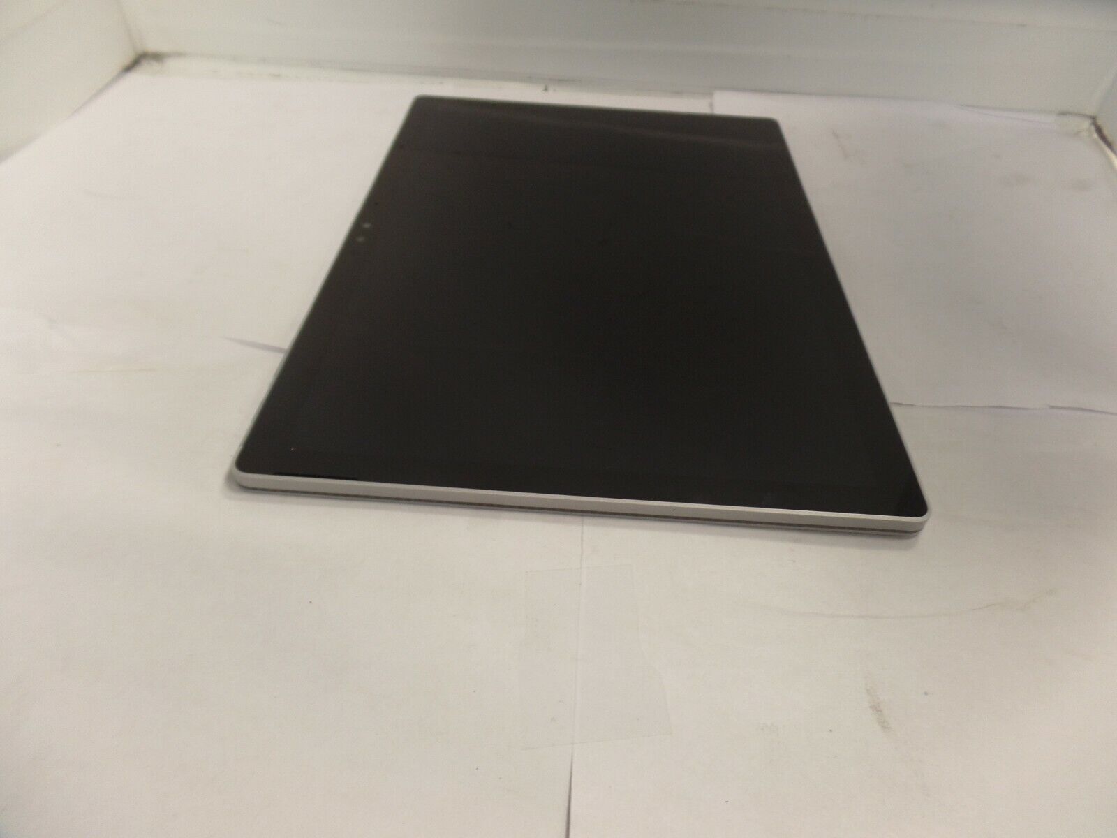 Microsoft Surface Book 1 1703 13″ i7 16GB 1TB SSD ***AS IS NO POWER/CRACKED***