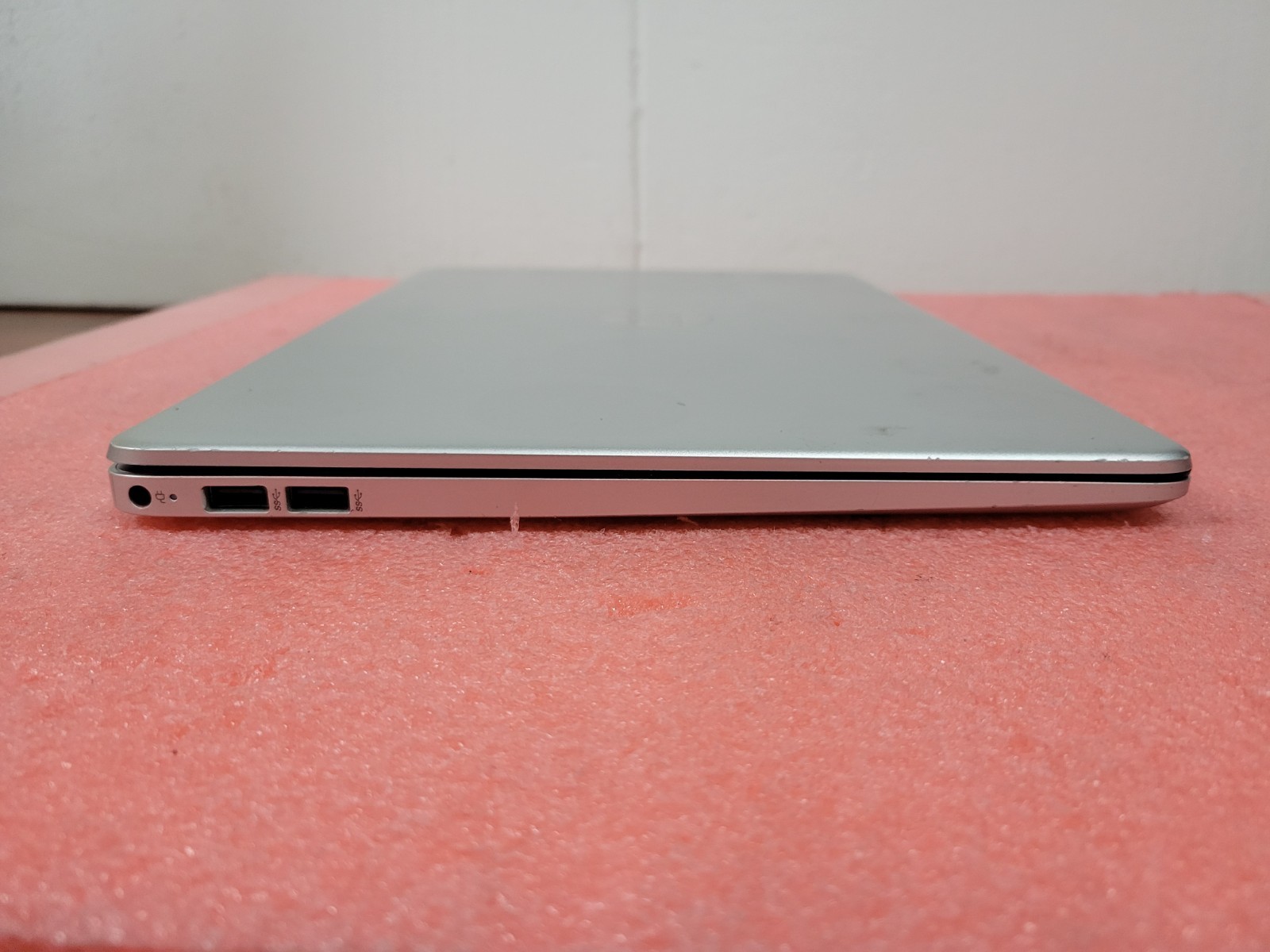 HP Laptop 15-DY1027OD i7-1065G7@1.3GHz 4GB RAM NO OS/HD *BIOS/READ* | LP471