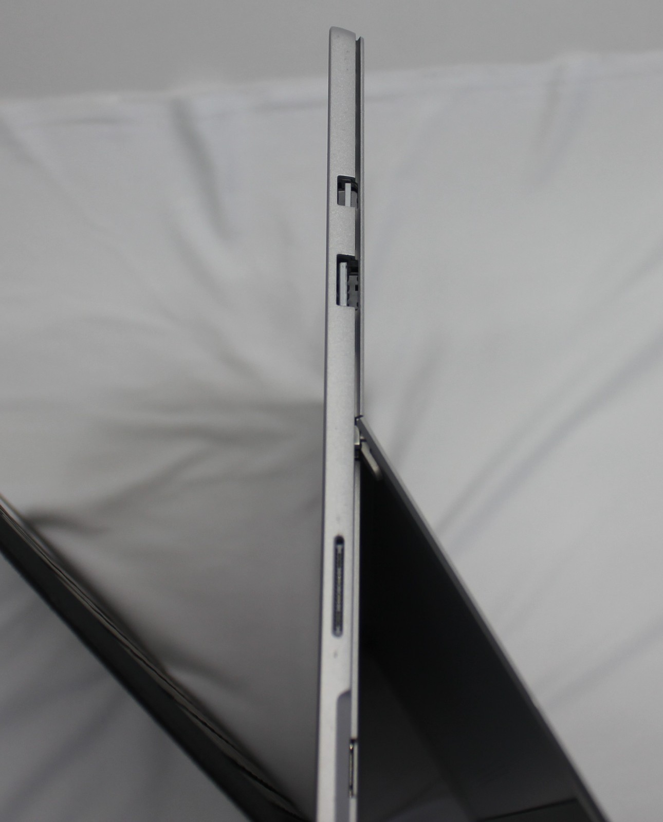 Microsoft Surface Pro 6 – Bundle -i5 Quad Core, 256GB SSD/8Gb RAM, Win 11 Pro