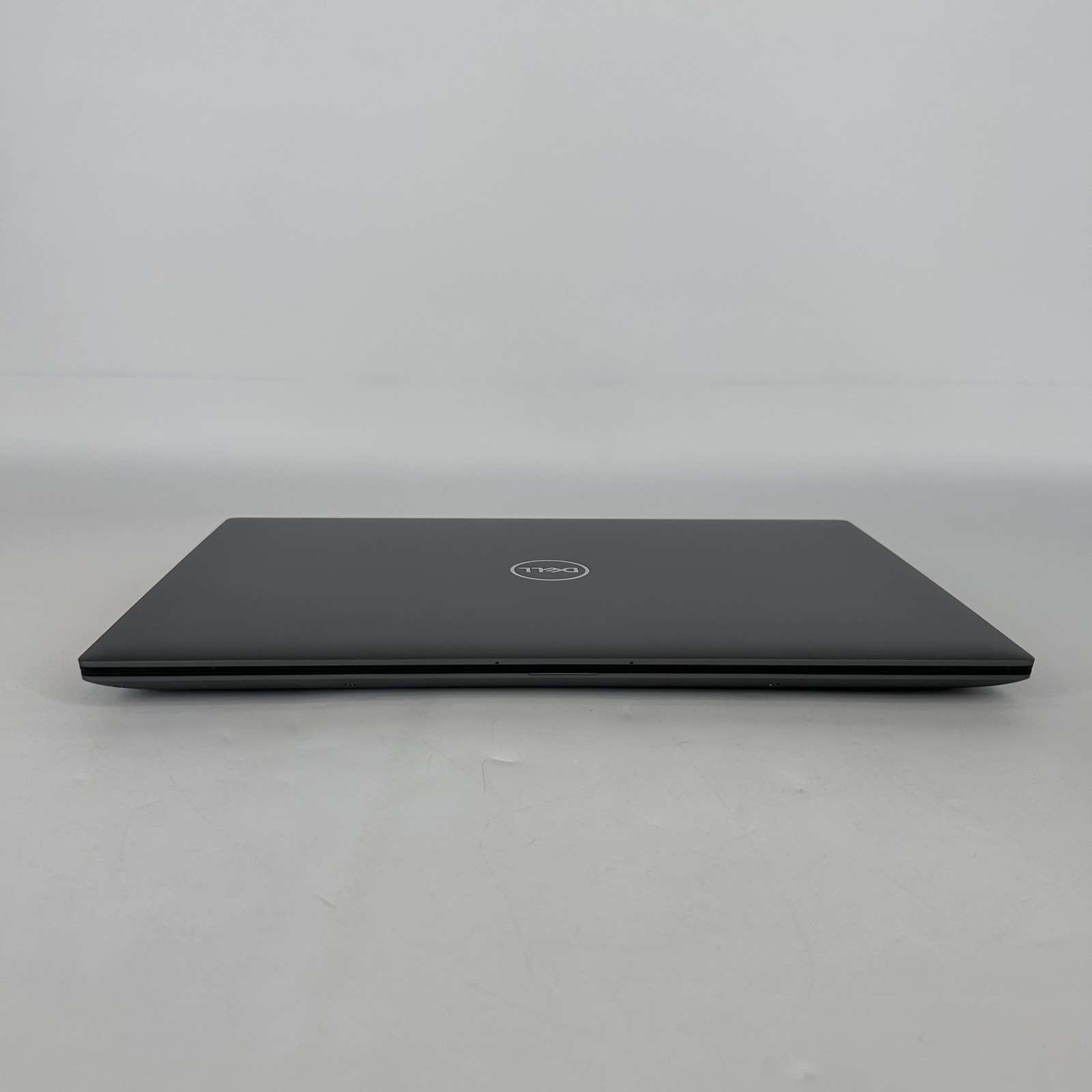 Dell Precision 5690 16 Gray FHD+ 2.5 GHz Ultra 9 185H 64GB 1TB SSD Excellent