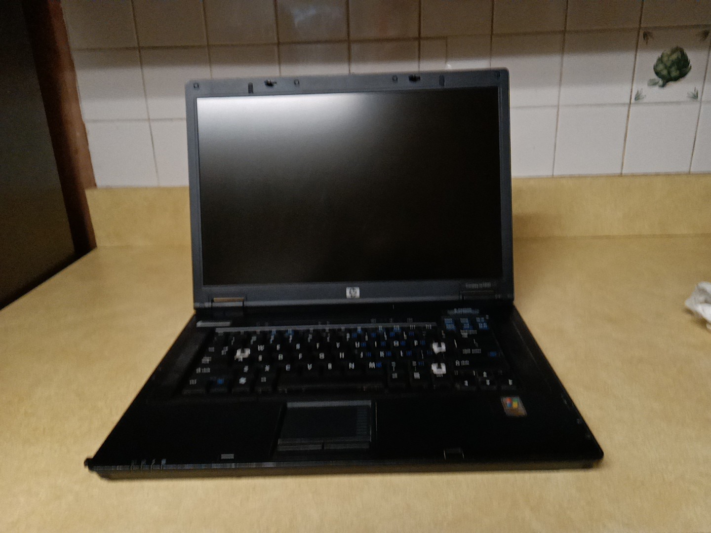 HP Compaq NX 7400 laptop DVD player. Don’t have charger. Being sold as is parts.