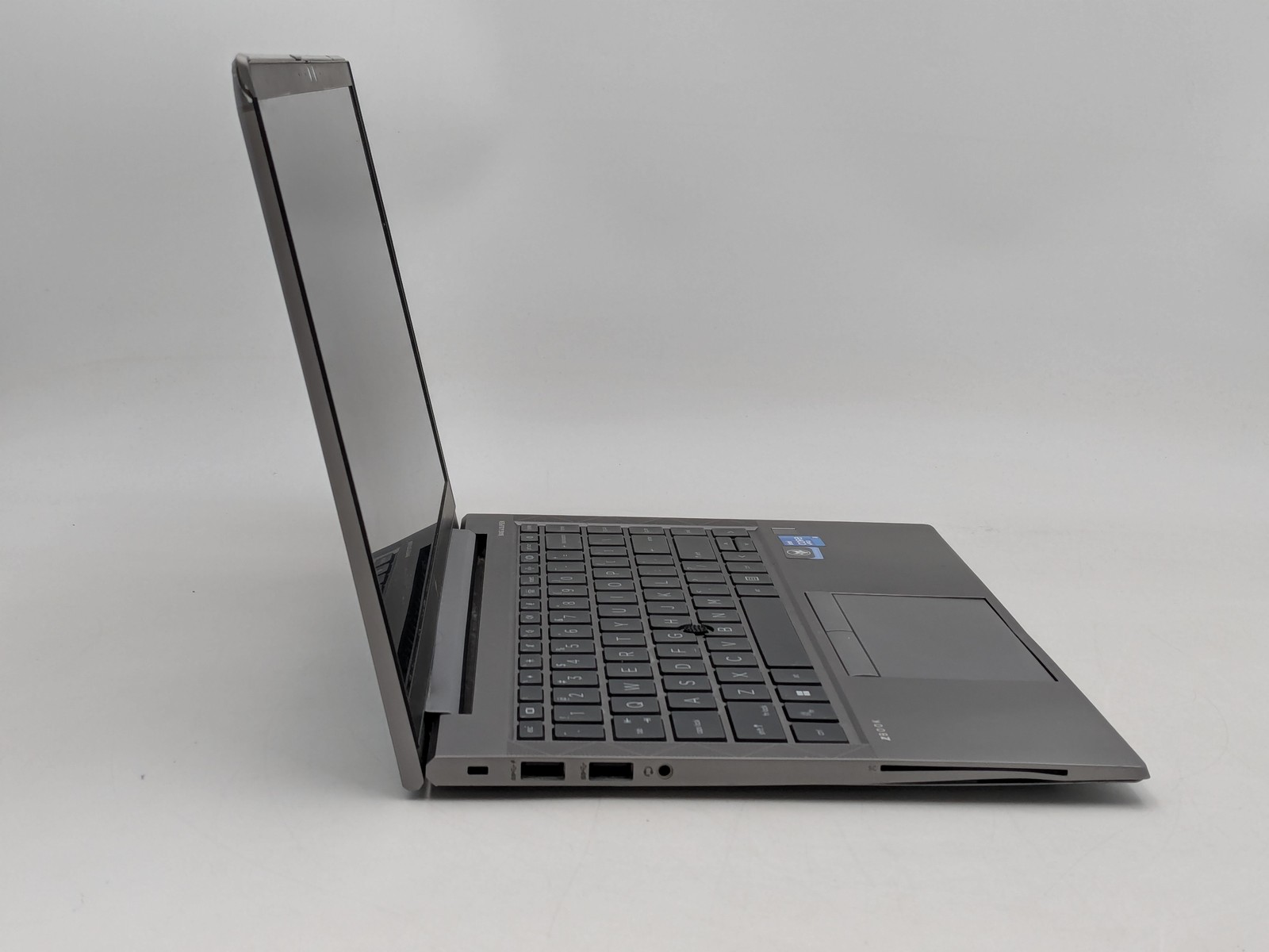HP ZBook Firefly G8 14″ i5-1145G7 16GB DDR4 256GB SSD Windows 11 Home