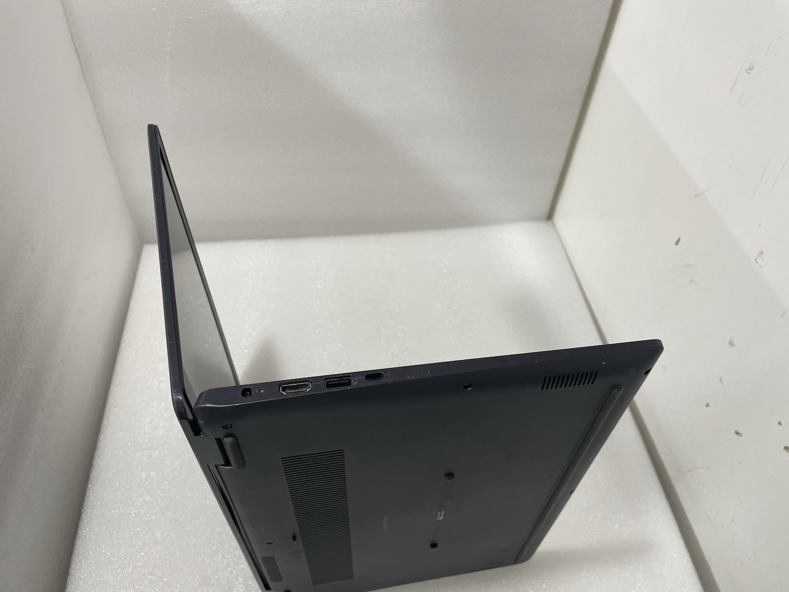 Dell Latitude 3510 256gb Nvme Win 11 i5-10210u 4Core 2.11ghz 8gb RAM Webcam C D