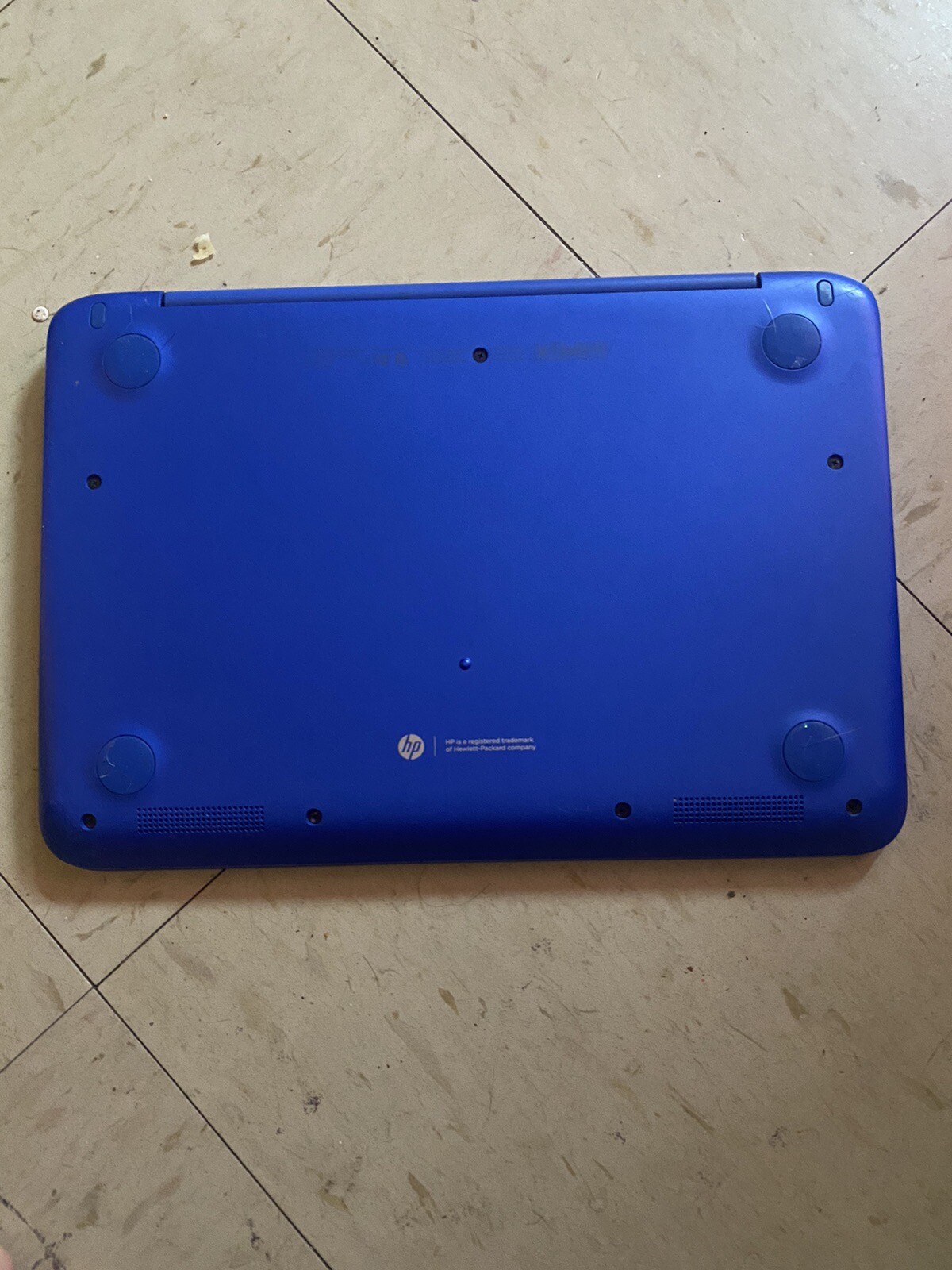 HP Stream 11-d010wm 11.6in. (32GB, Intel Celeron N, 2.58GHz, 2GB), Blue, USED