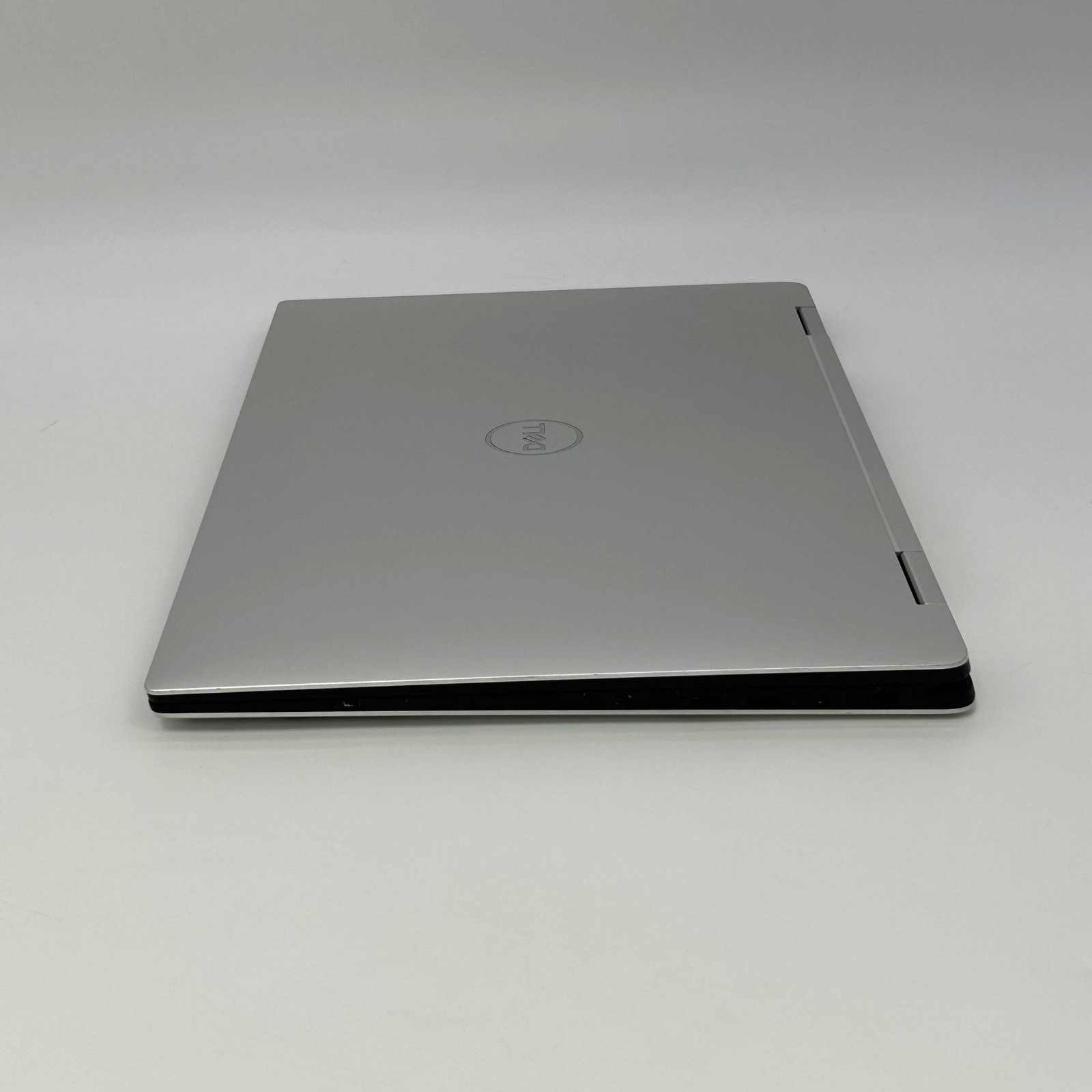 Dell XPS 15 9575 15.6″ Touch 2-in-1 Laptop – i7-8705G 3.10GHz 16GB RAM 256GB SSD