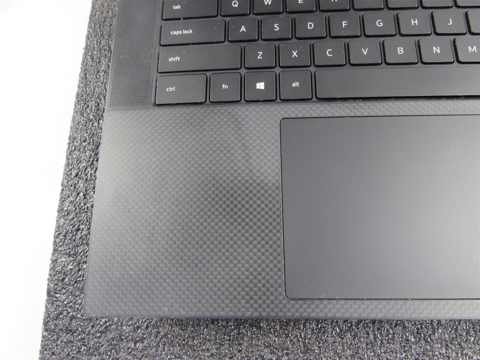 DELL PRECISION 5550 1920X1200 FHD CORE I7-10875H 512GB SSD 64GB RAM T2000 NO O.S