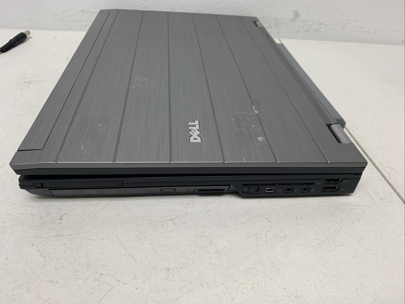 DELL PRECISION M4500 i7-Q740, 8GB RAM,256 GB SSD Wind 10 Pro /It needs a key.