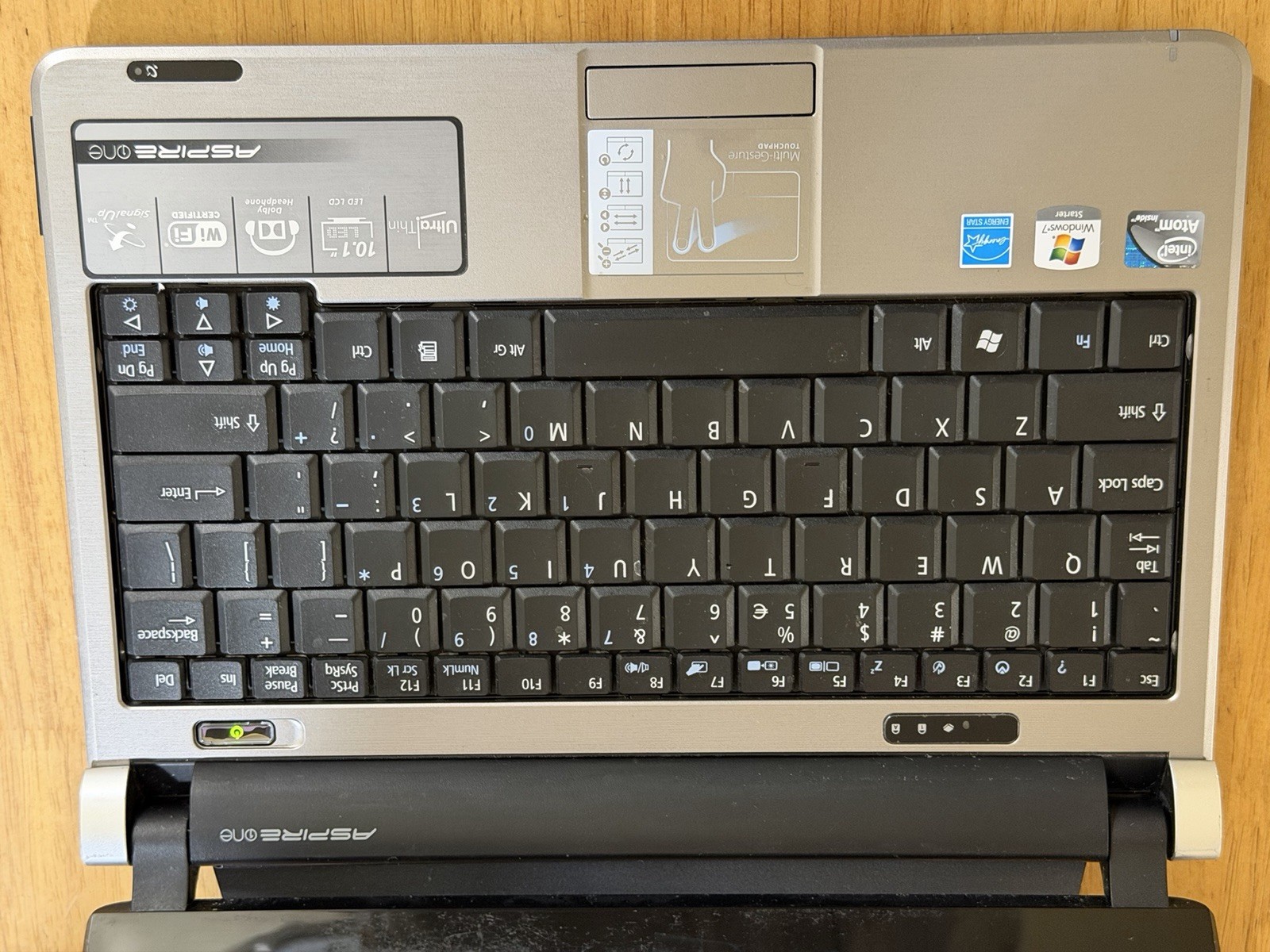 Acer Aspire One D250-1719 Netbook Intel 1GB RAM 160GB HDD Windows 7