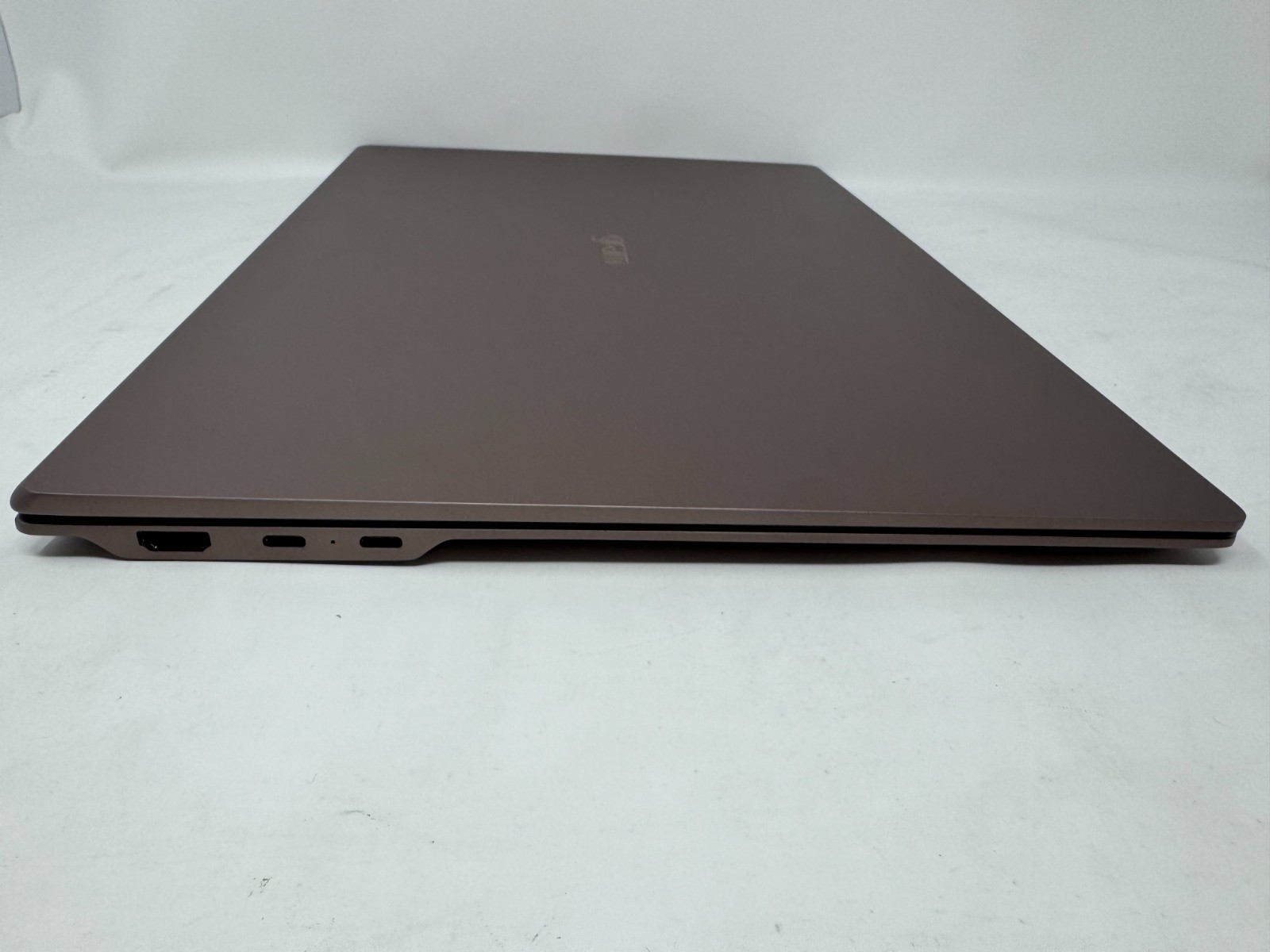 LG gram Max 17Z90UB 17″ Touch Laptop PC Ultra7 355/2.5K/IPS/32GB/1TB SSD/Wrty