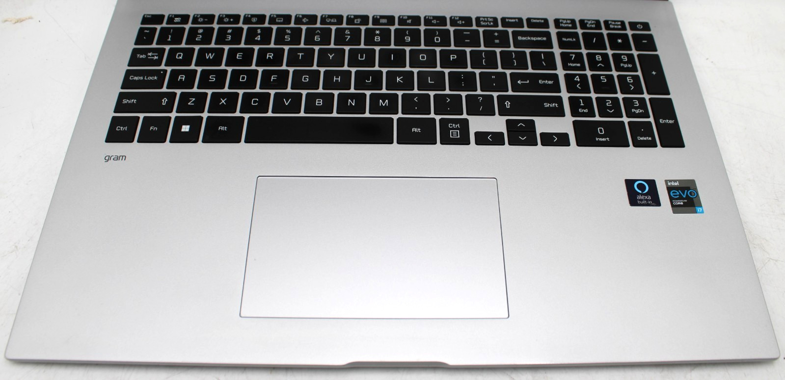 17″ LG Gram Laptop 17Z90P-N.APS5U1 i7-1165G7 @ 2.80GHz 16GB RAM 512GB SSD Win 11